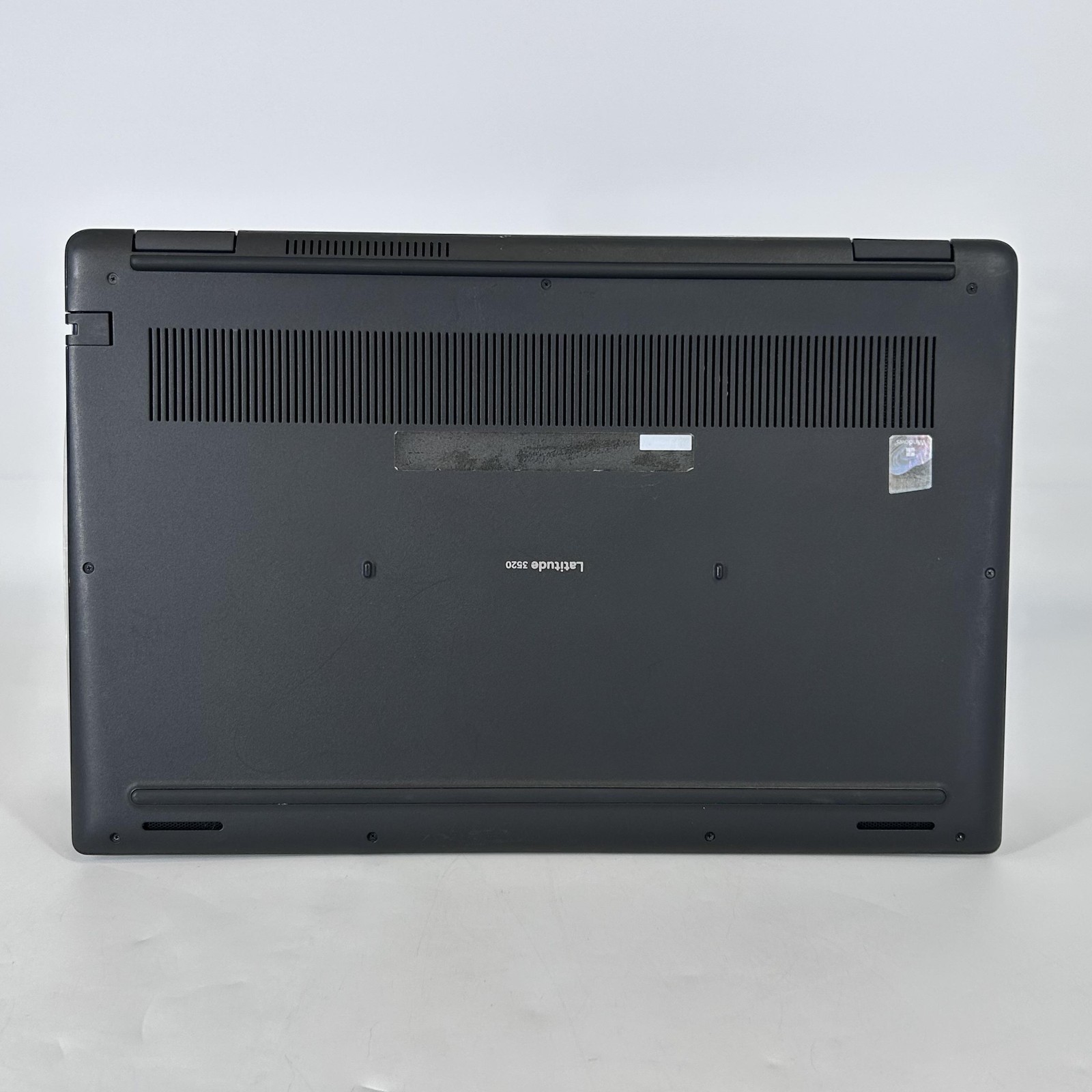 Dell Latitude 3520 15.6 Black FHD i5-1135G7 2.40GHz 16GB 256GB SSD Excellent