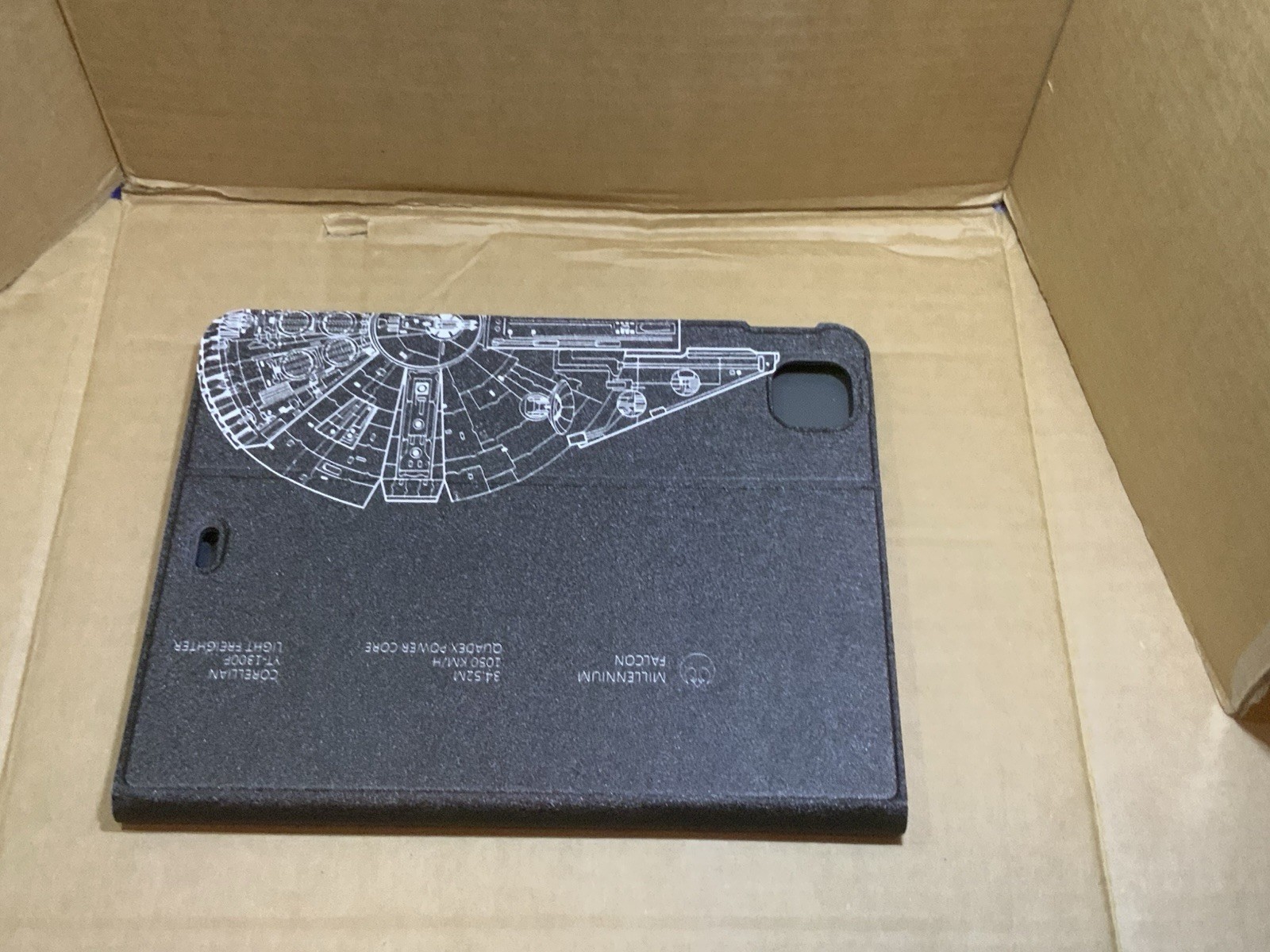 Millennium Falcon Tablet Case 11.5×8 In