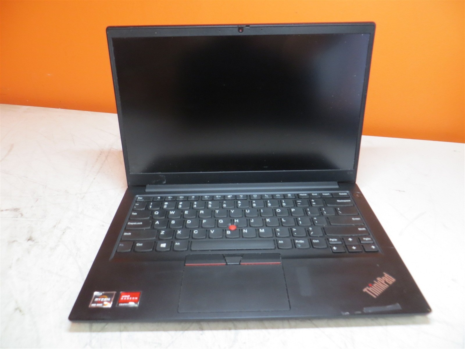 LCD Issues Lenovo ThinkPad E14 Gen 2 AMD Ryzen 5 4500U 2.3GHz 16GB 256GB SSD