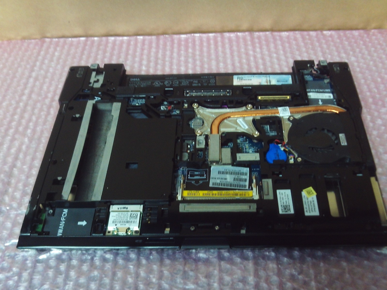 Dell Latitude E6400 Motherboard With Palmrest Bottom Base And Processors