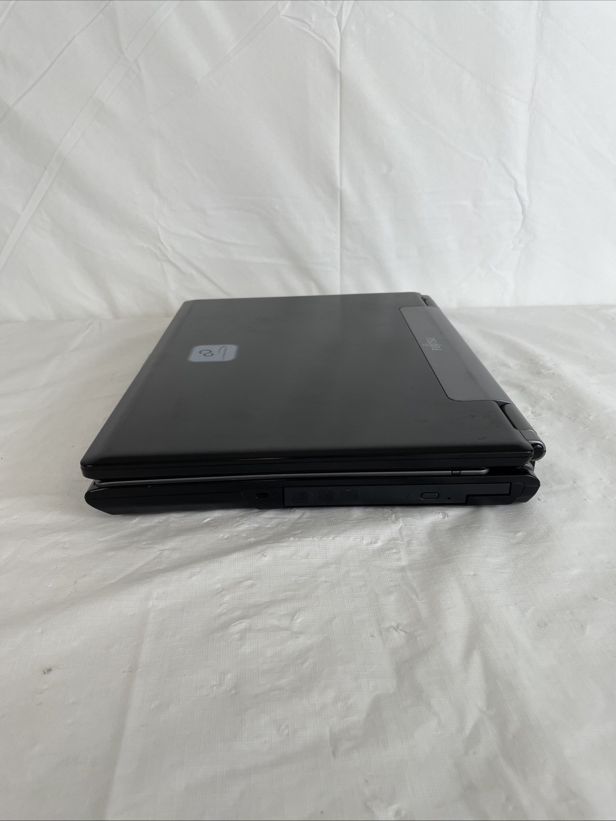 Fujitsu N series 3530 Lifebook T2400 @ 1.83 GHz 2GB RAM No HDD BB – TESTED