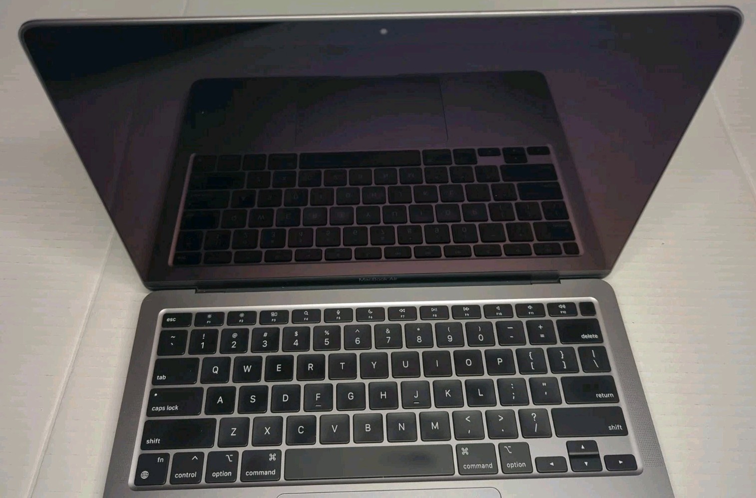 🍎 Apple MacBook Air M1 2020 A2337 16GB RAM 256GB SSD macOS Tahoe + Charger