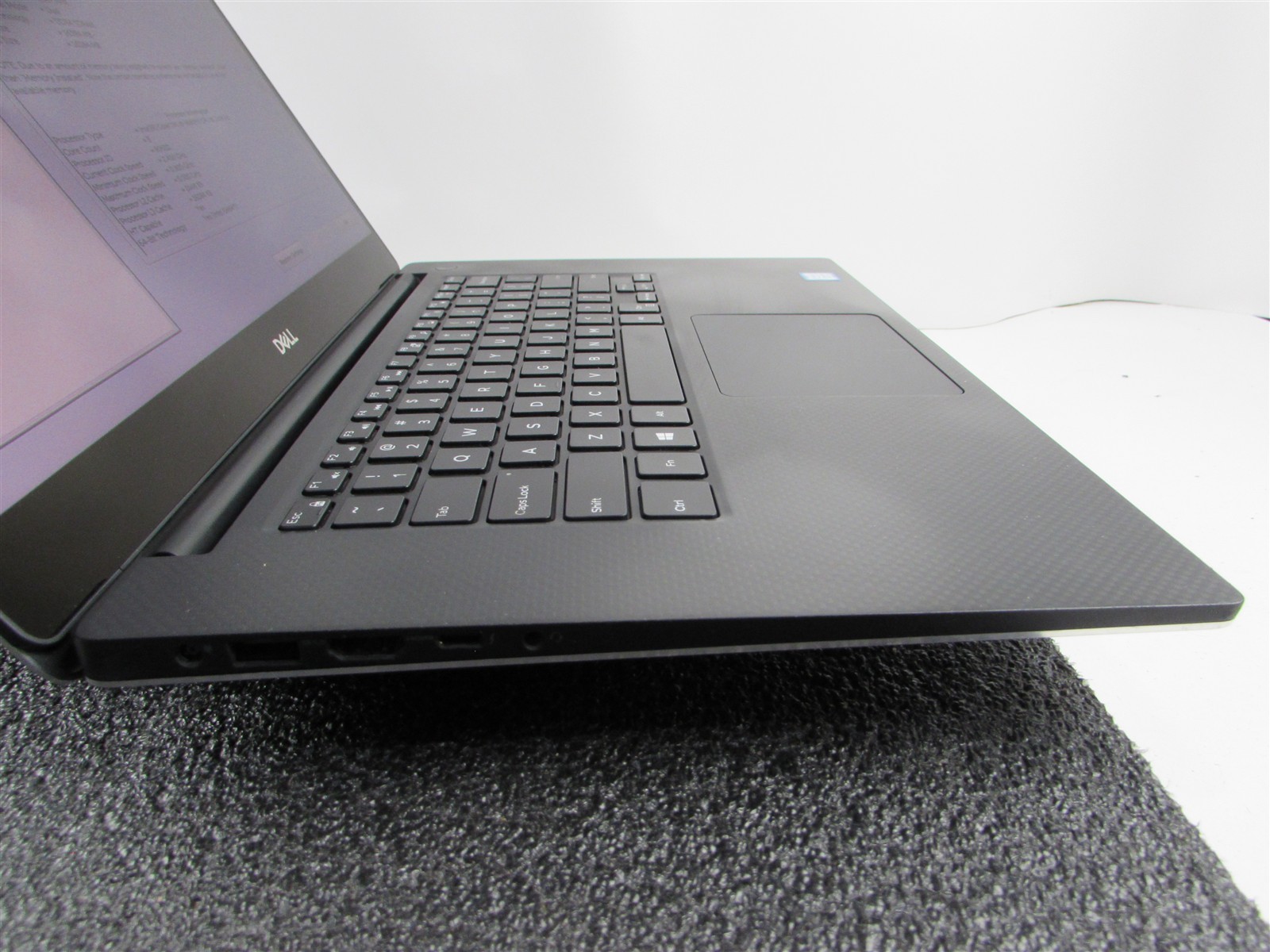 DELL PRECISION 5540 TOUCHSCREEN 4K I9-9980HK 512GB SSD 32GB RAM T2000 NO O.S