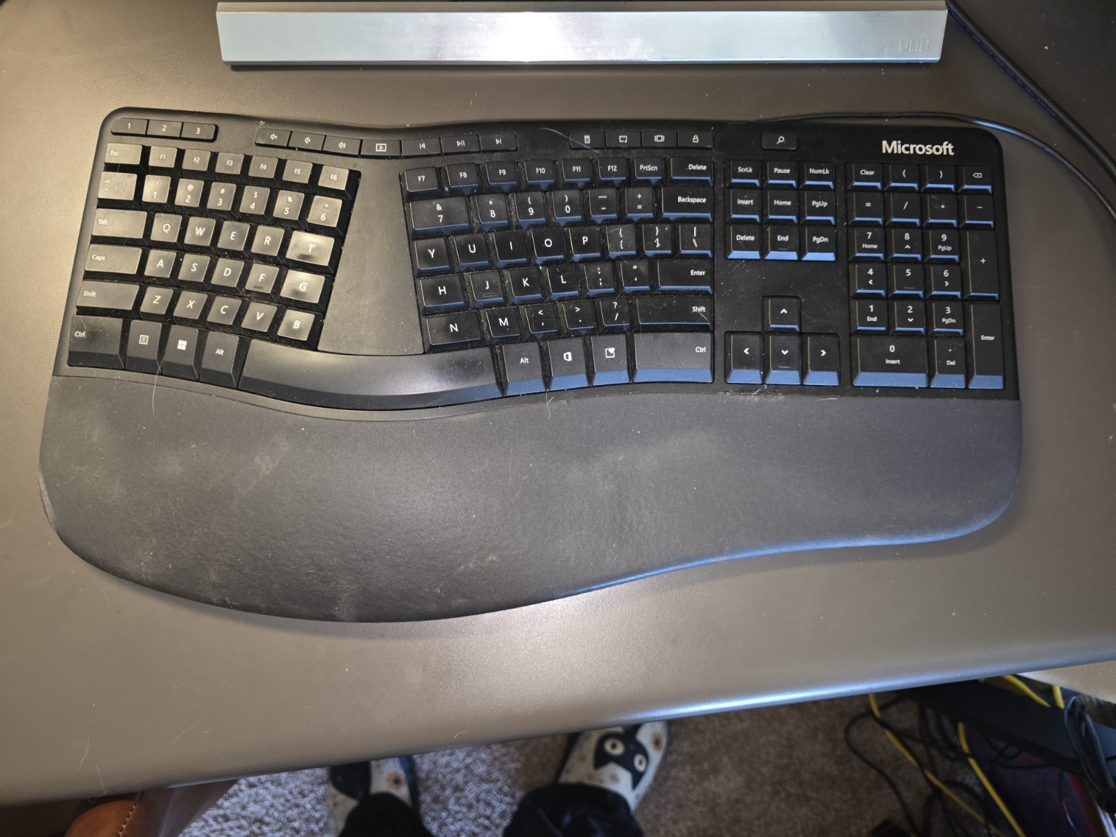 Microsoft Ergonomic Wired Keyboard, Black, English QWERTY (Standard)