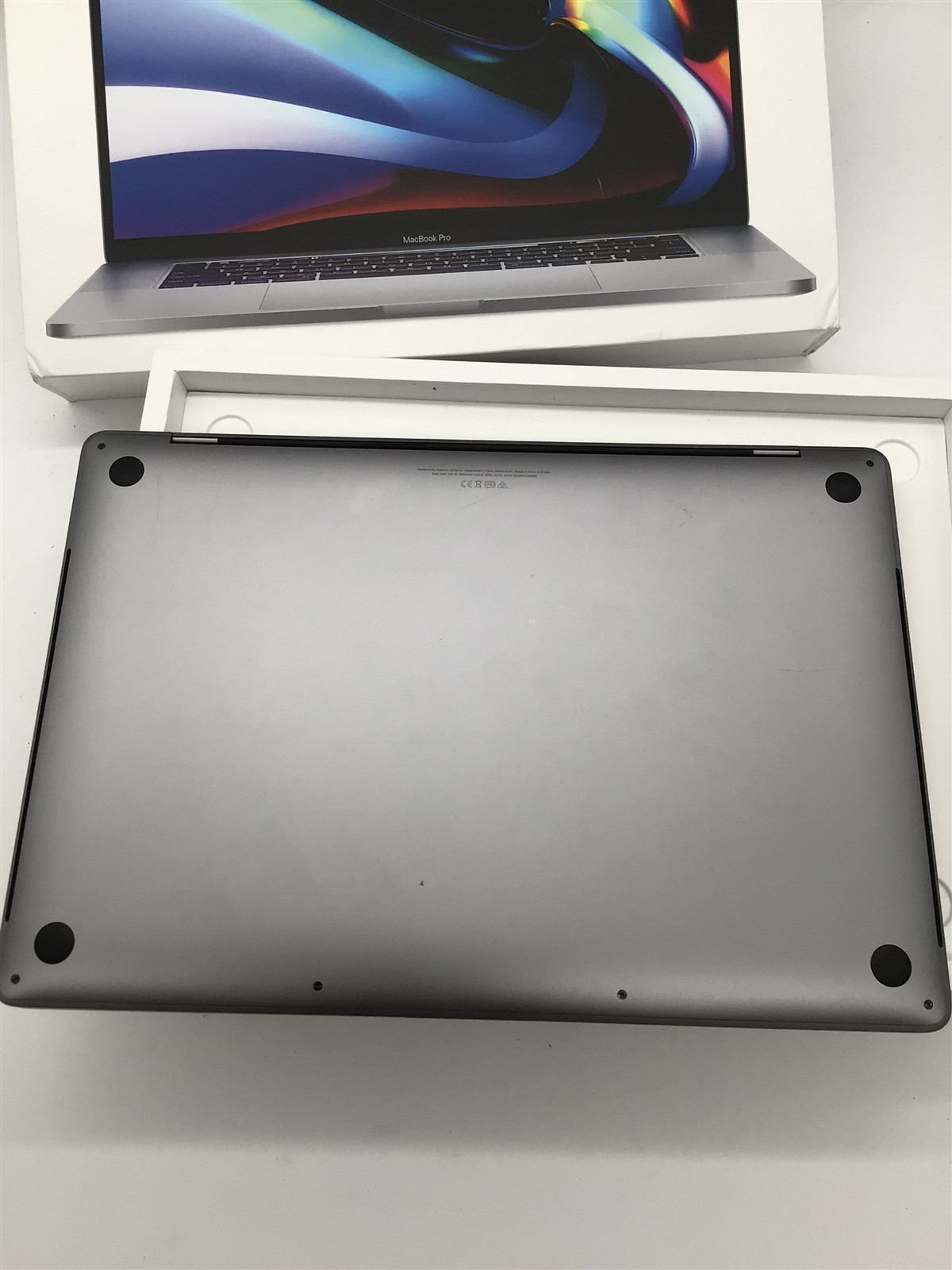 Apple Macbook Pro 16″ A2141 i7-9750H 2.60GHz/32GB RAM/512GB NVMe