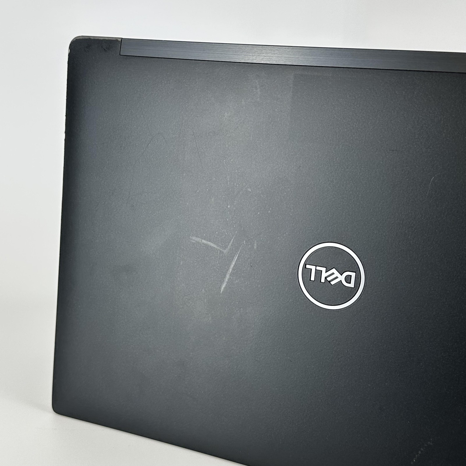 Dell Latitude 7390 13.3 Black FHD i5-8250U 1.60GHz 16GB RAM 256GB SSD Good