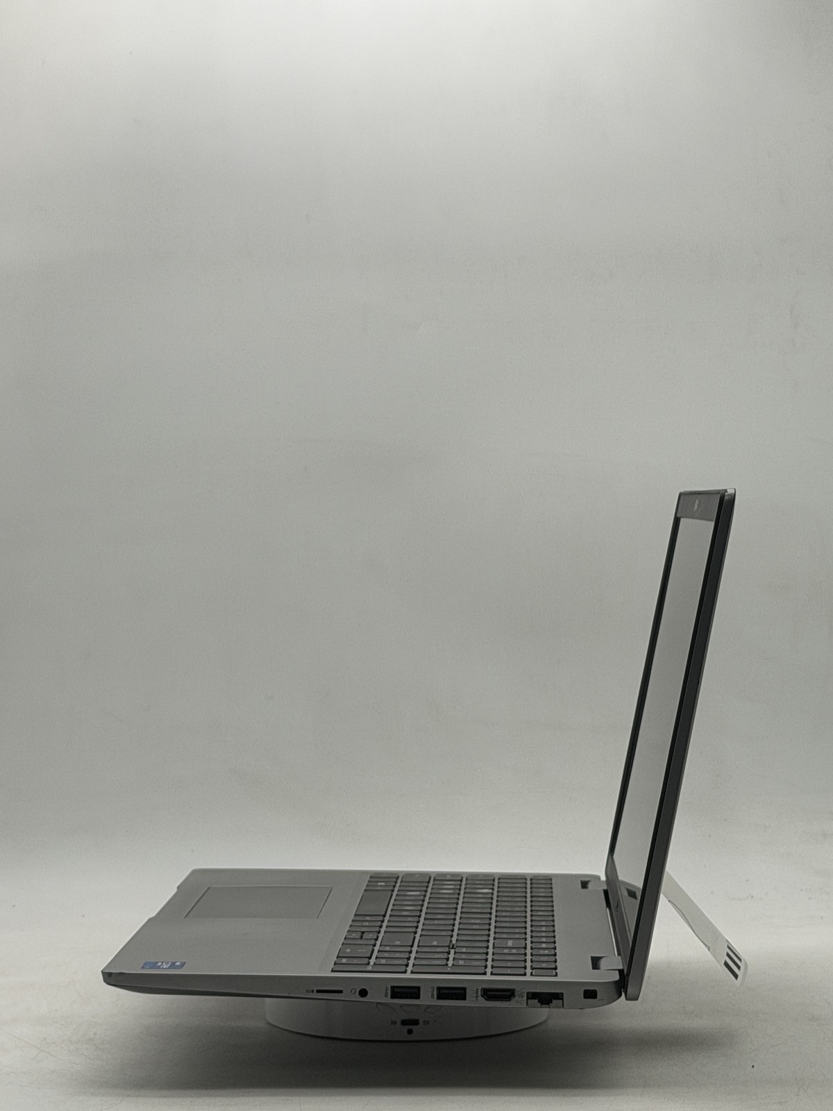 Dell Latitude 5520 15.6″ 16GB 512GB i7-1185G7 (Win 11) READ