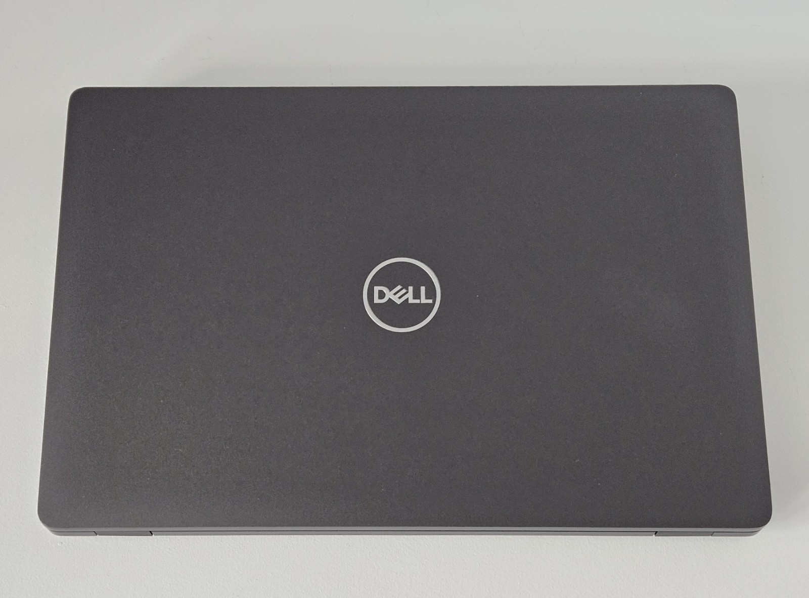 Dell Precision 3540 Core i7-8565U 16GB RAM 256GB NVMe Radeon Pro WX 2100 Win 11P