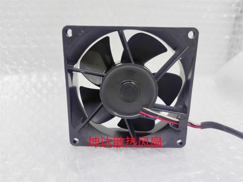 NMB 08025VE-12P-GLD 8025 12V 8cm 0.68A 3-Wire Waterproof Cooling Fan
