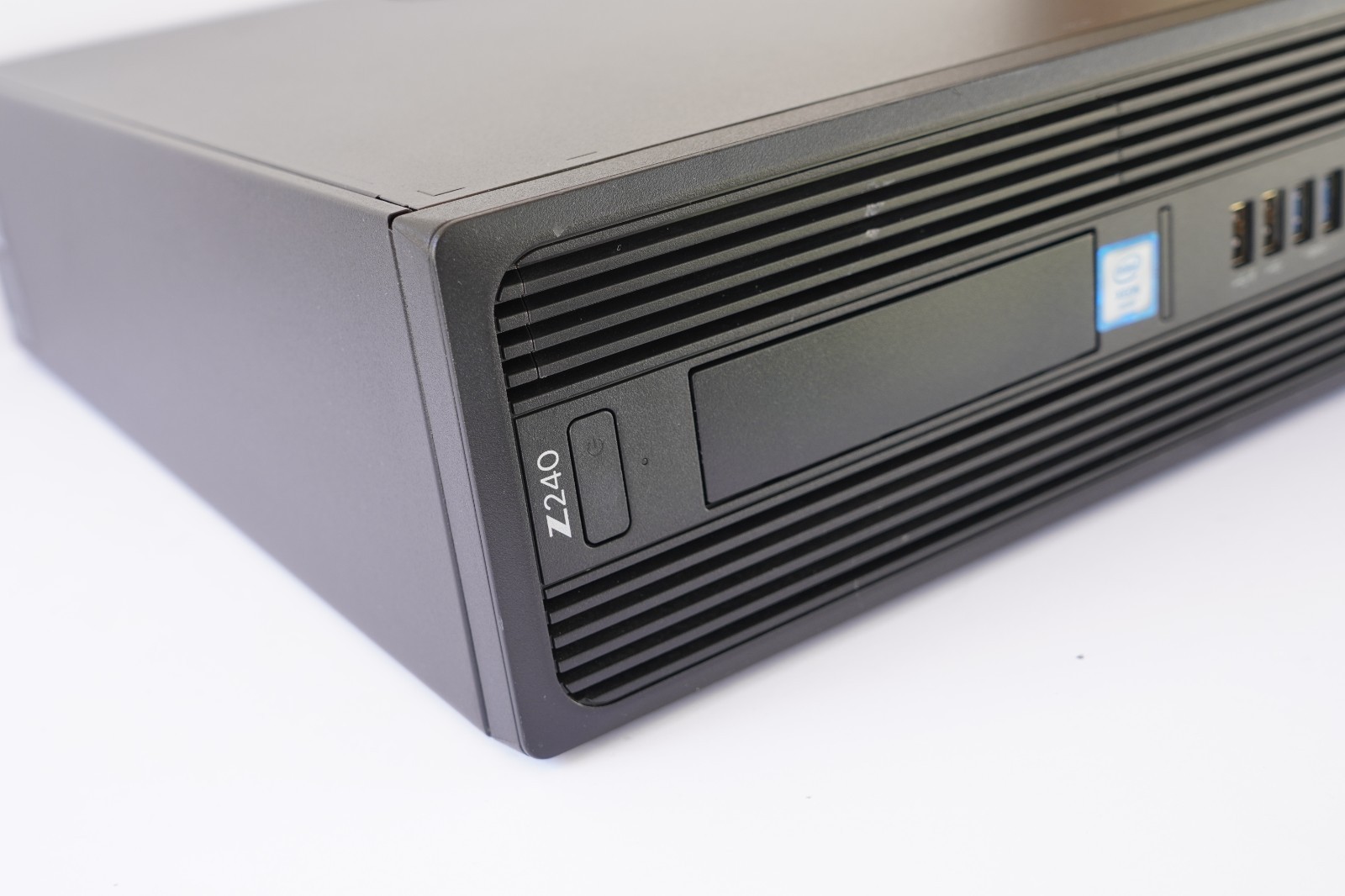 HP Z240 SFF Desktop Xeon E3-1225 v5 | 16GB | 512GB SSD | DVD-RW | Win10 Pro