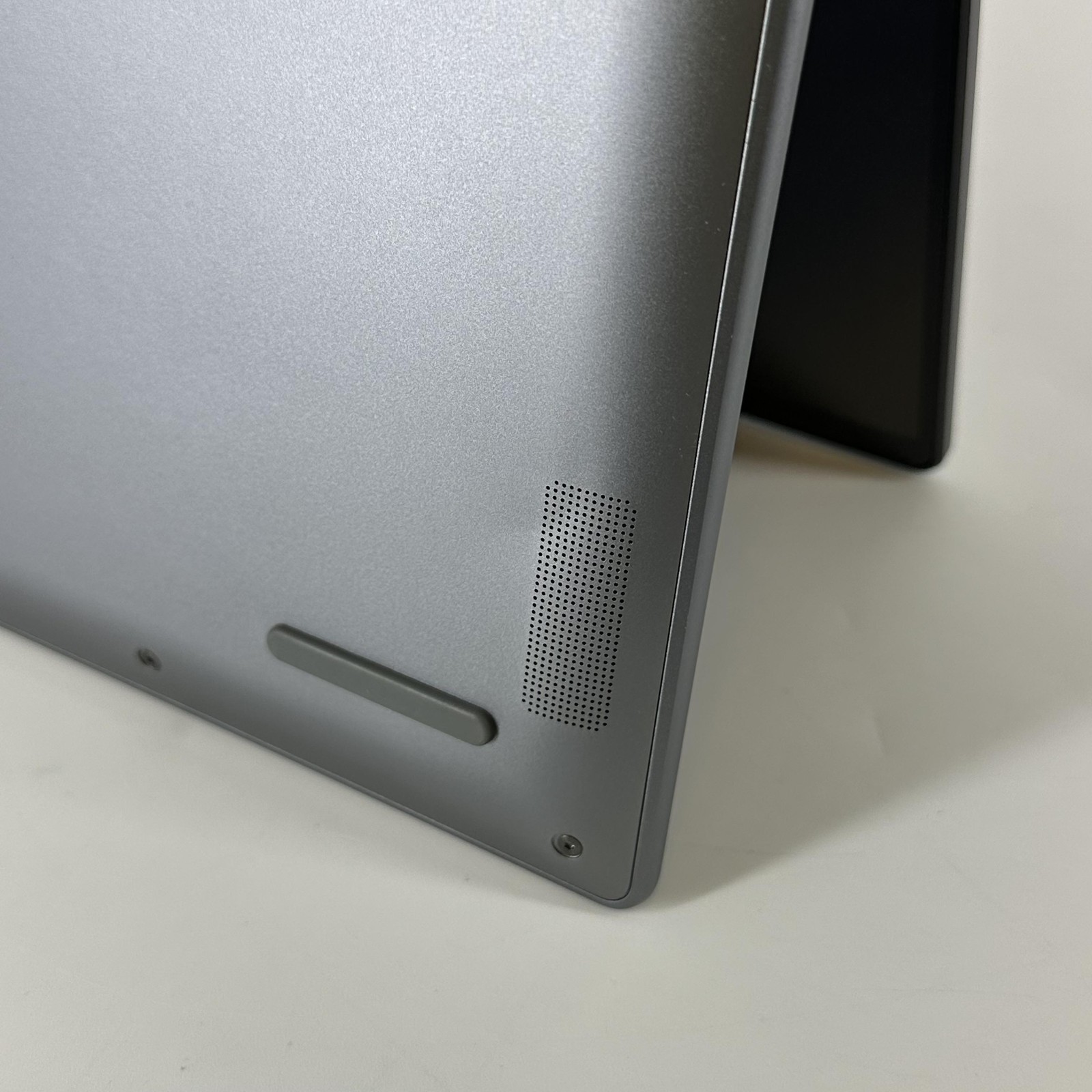 Lenovo Slim 7i 14 Gray FHD+ TOUCH 1.4 GHz Ultra 7 155H 32GB 1TB SSD Very Good