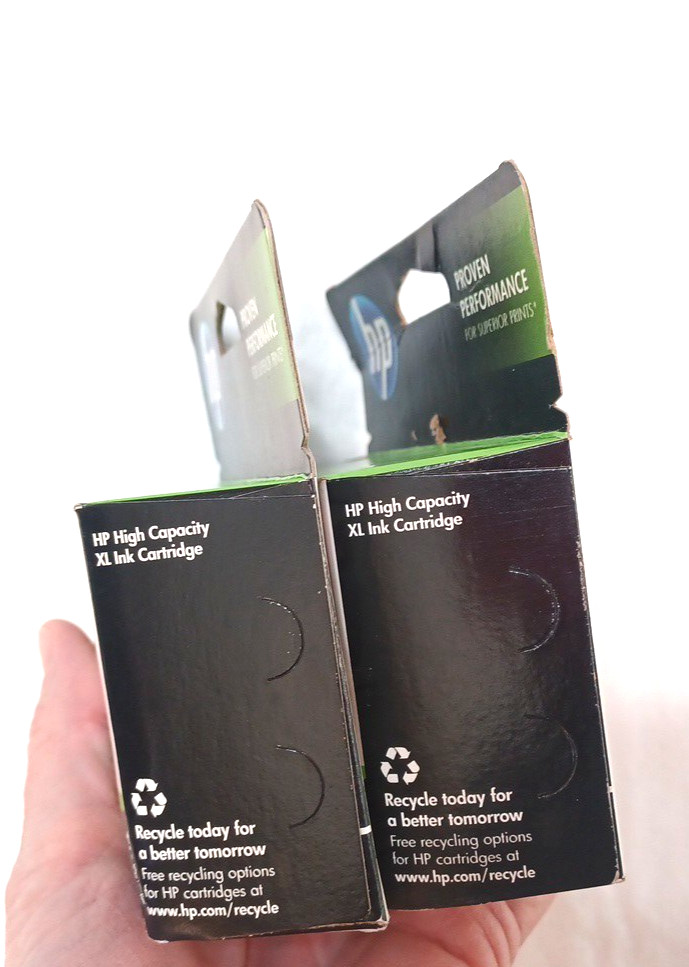 2 HP 61XL Black High Yield Ink Cartridge CH563WN Expired 7 2015 & 11 2014