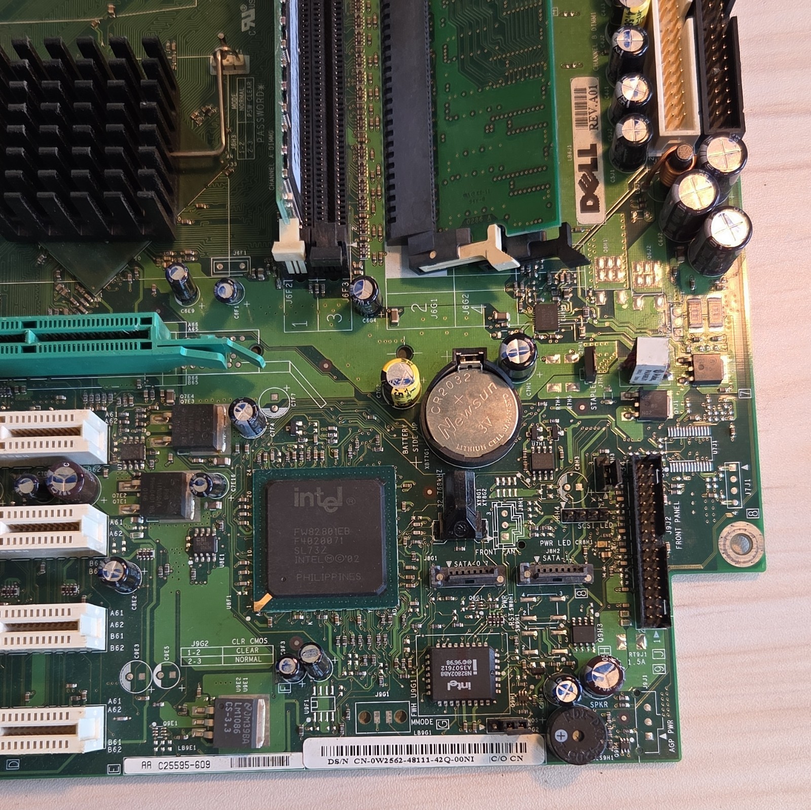 Dell Socket 478 Pentium 4 Motherboard W2562 AGP DDR w/256MB RAM Untested
