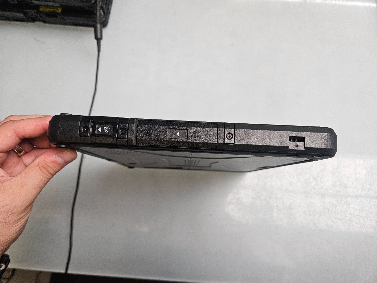 Panasonic Toughbook CF-33 | Intel Core i5-7300U | 8 GB RAM | BOOT TO BIOS