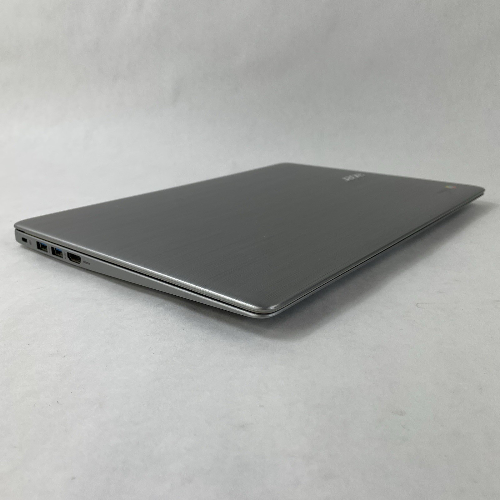 Acer ChromeBook 14 CB3-431 14″ Atom X5-E8000 1.04 GHz 4 GB RAM 16 GB Storage