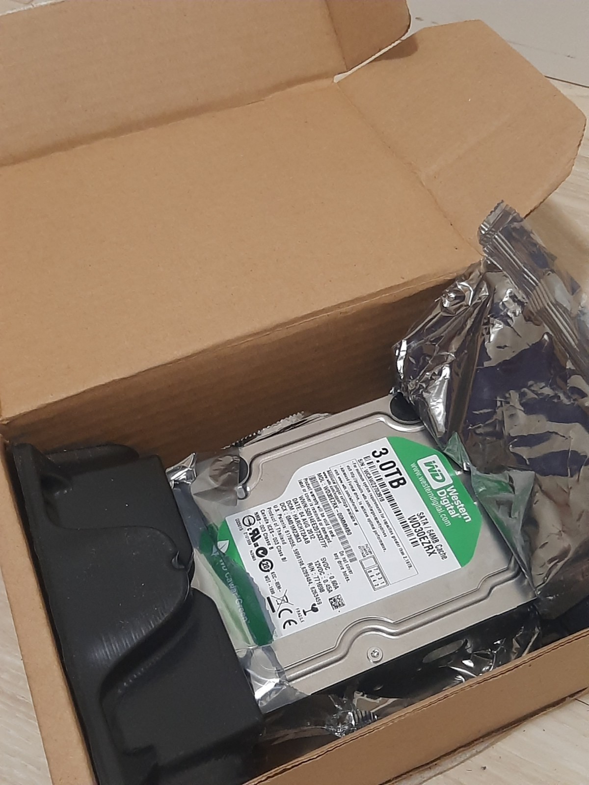 WESTERN DIGITAL WD Green WD30EZRX- 3.5″ internal HDD 3TB SATA