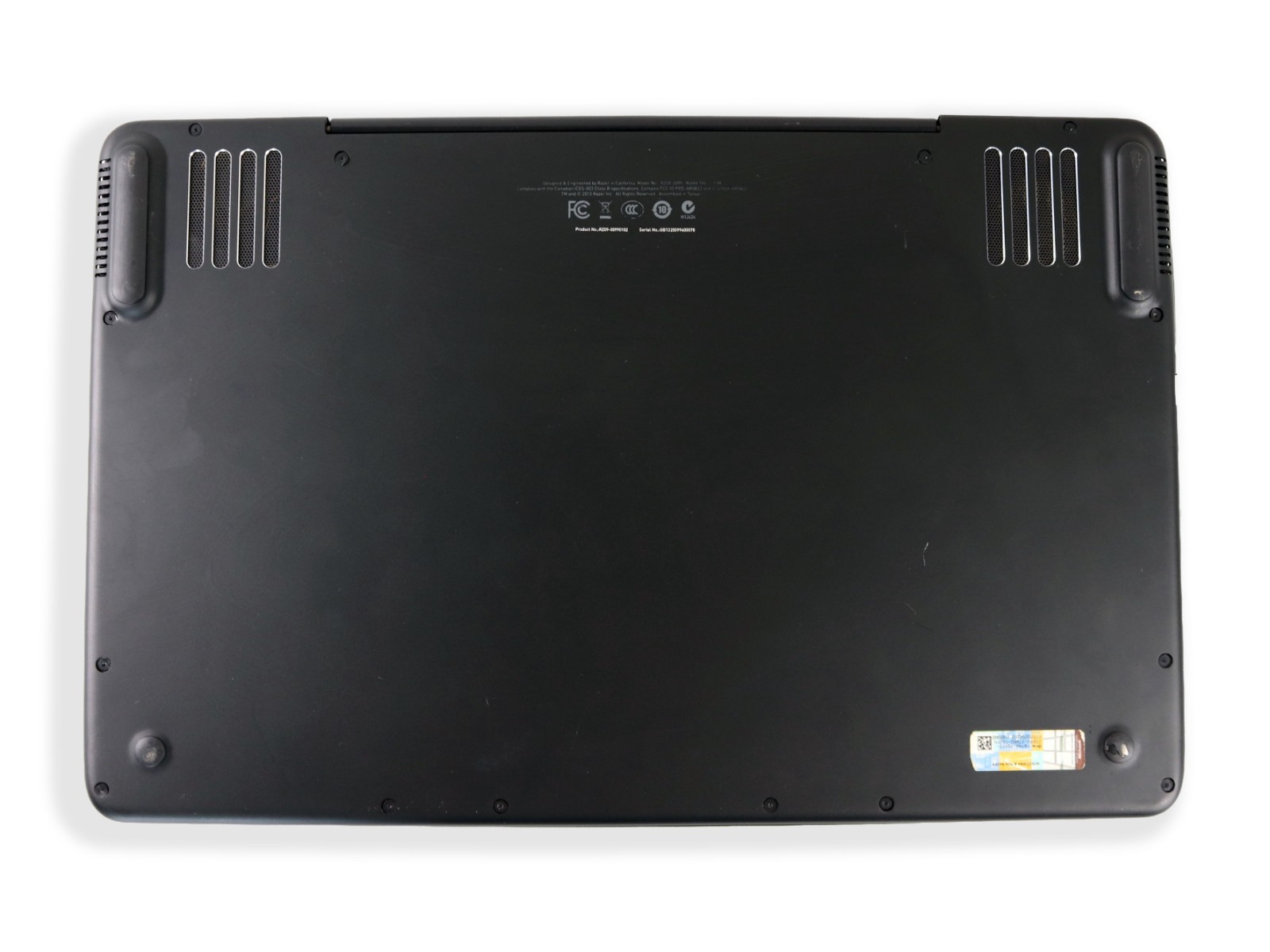 Razer Blade PRO 17.3″ Intel Core i7-4700HQ 512GB SSD 8GB RAM NVIDIA GTX 765M