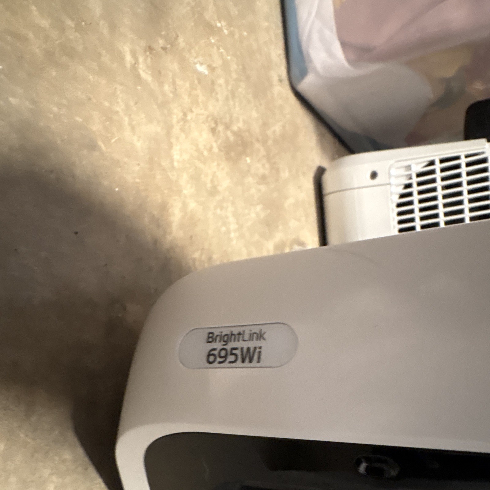 Epson BrightLink 695Wi 3LCD Desktop Short Throw Projector, White