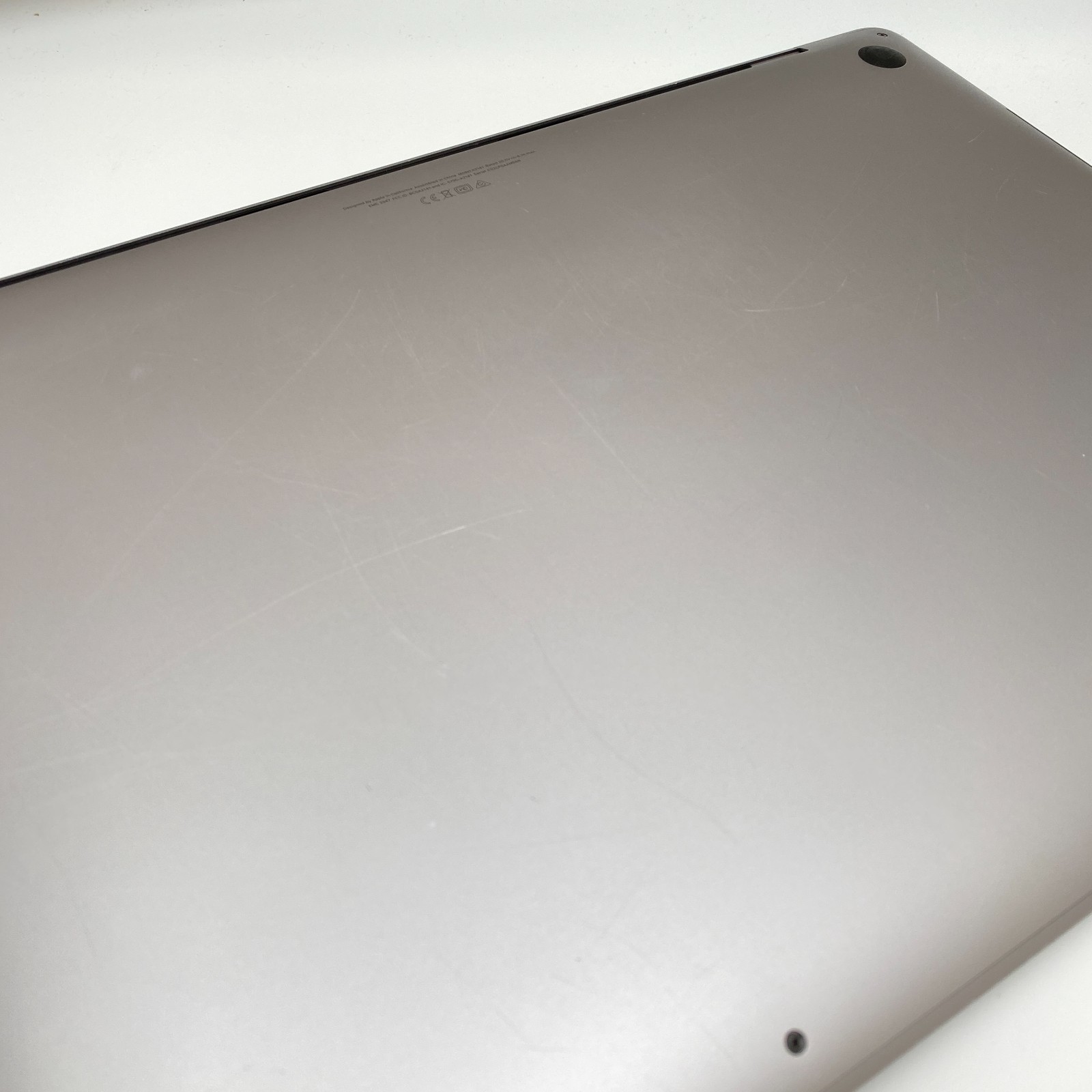 Apple MacBook Pro 16″ Intel Core i7 16GB RAM 1TB SSD – Gray A2141 – Fair Cond.