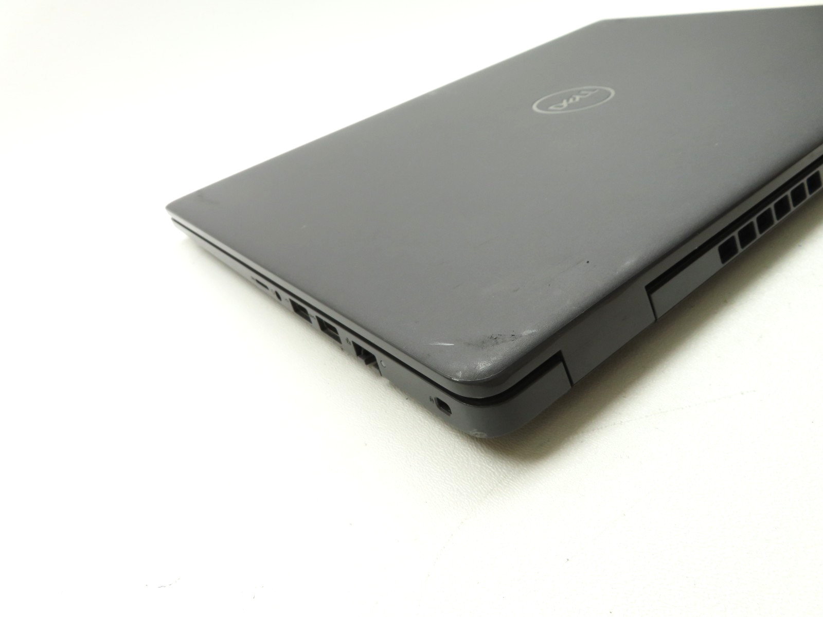 Dell Latitude 3510 15.6″ Intel Core i5-10210U 1.60GHz 16GB RAM 256GB SSD
