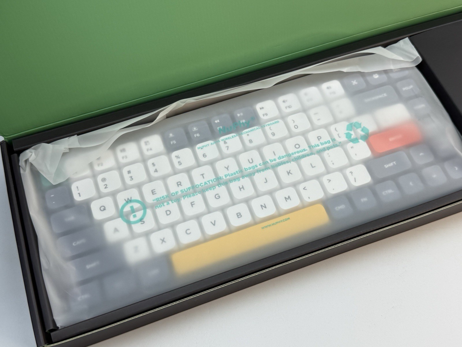Nuphy Air75 v1 Mechanical Keyboard Gateron Brown Switches ANSI Layout *NEW*