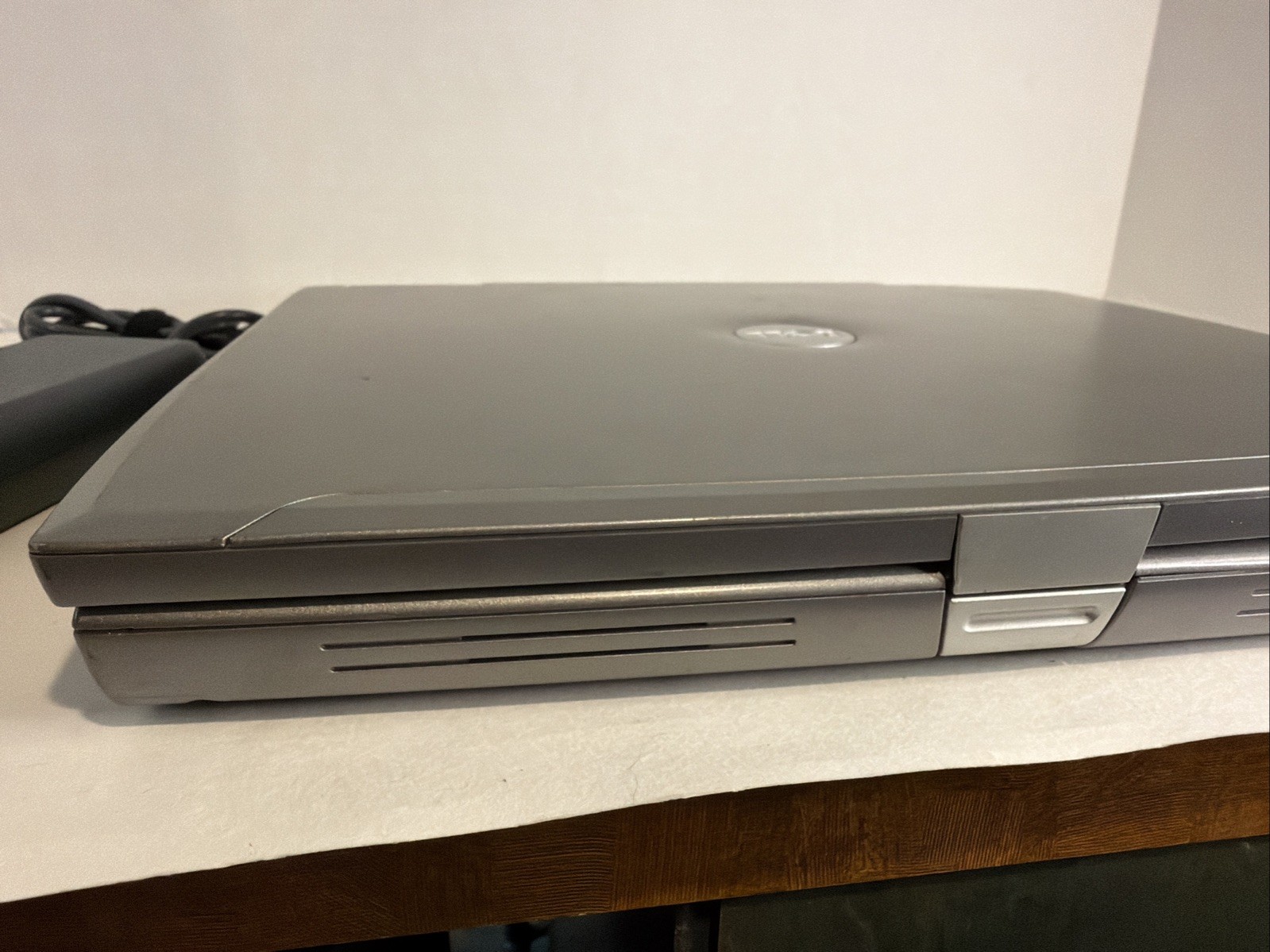 Dell Latitude D610 14” Laptop Intel Pentium M Processor Charger Working Computer
