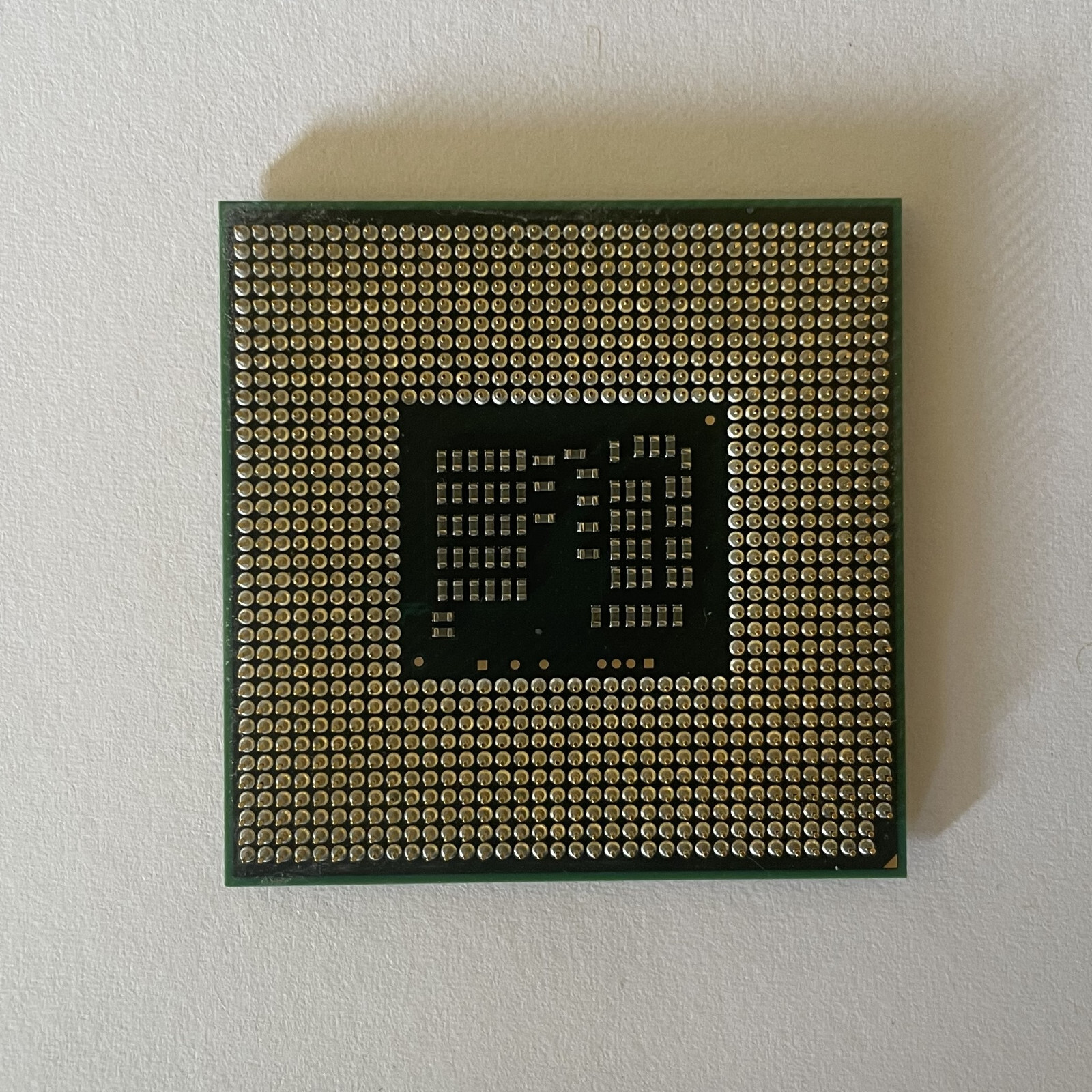 Intel Core i5-520M Processor 2.4 GHz 3M Cache L3 2.5 GT/s Socket G1 CPU SLBNB