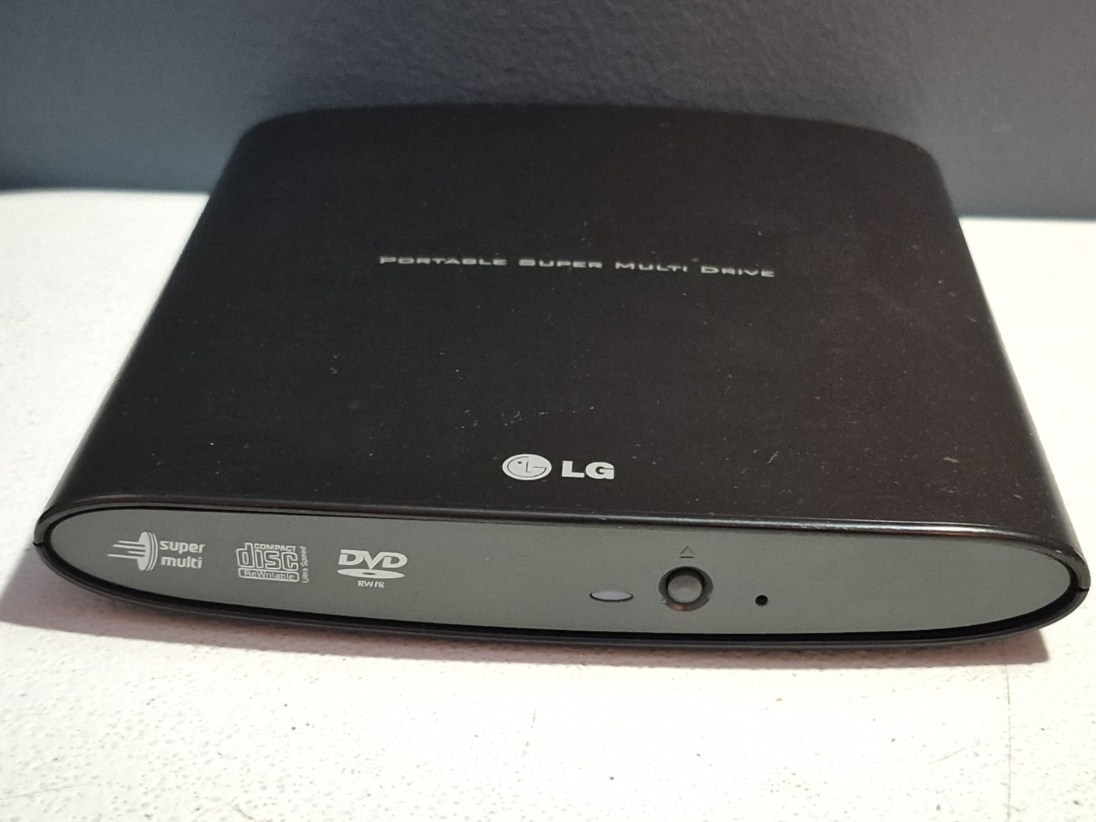 LG GP08 Lite Portable Super Multi Drive External DVD Writer USB Complete in Box