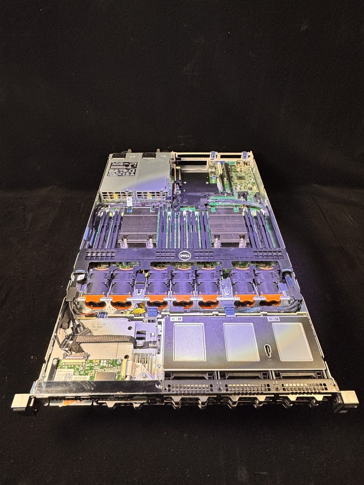 Dell PowerEdge R630 8SFF 2x E5-2697v3 28-Core 128GB 4×1.2TB SAS H730 iDRAC8