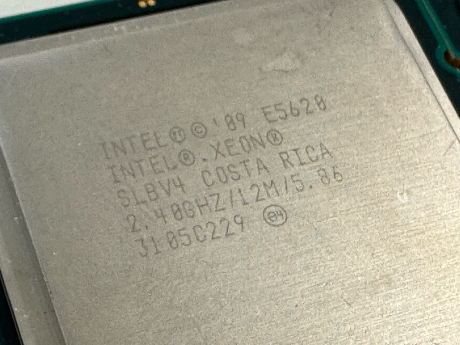 2x Intel Xeon E5620 2.4GHz Processor