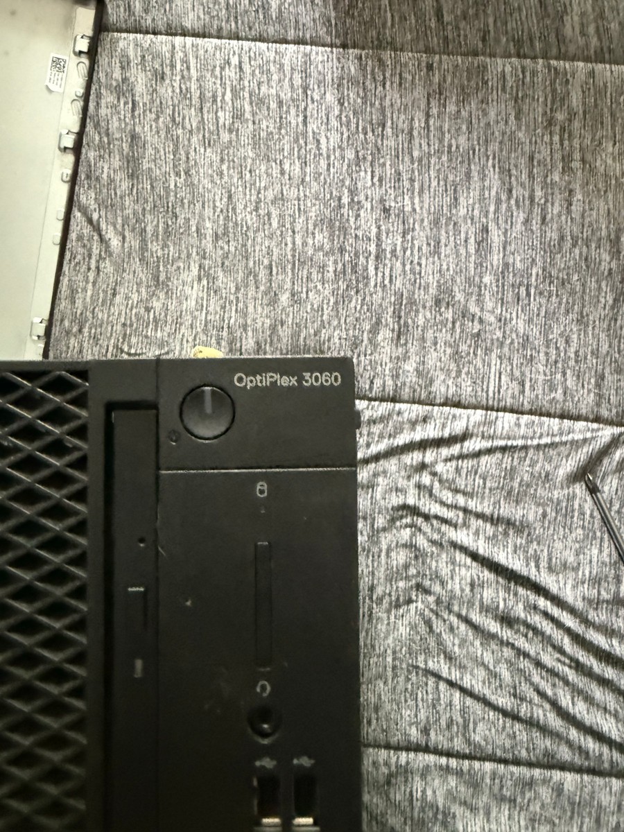 Dell OptiPlex 3060 Small Form Factor