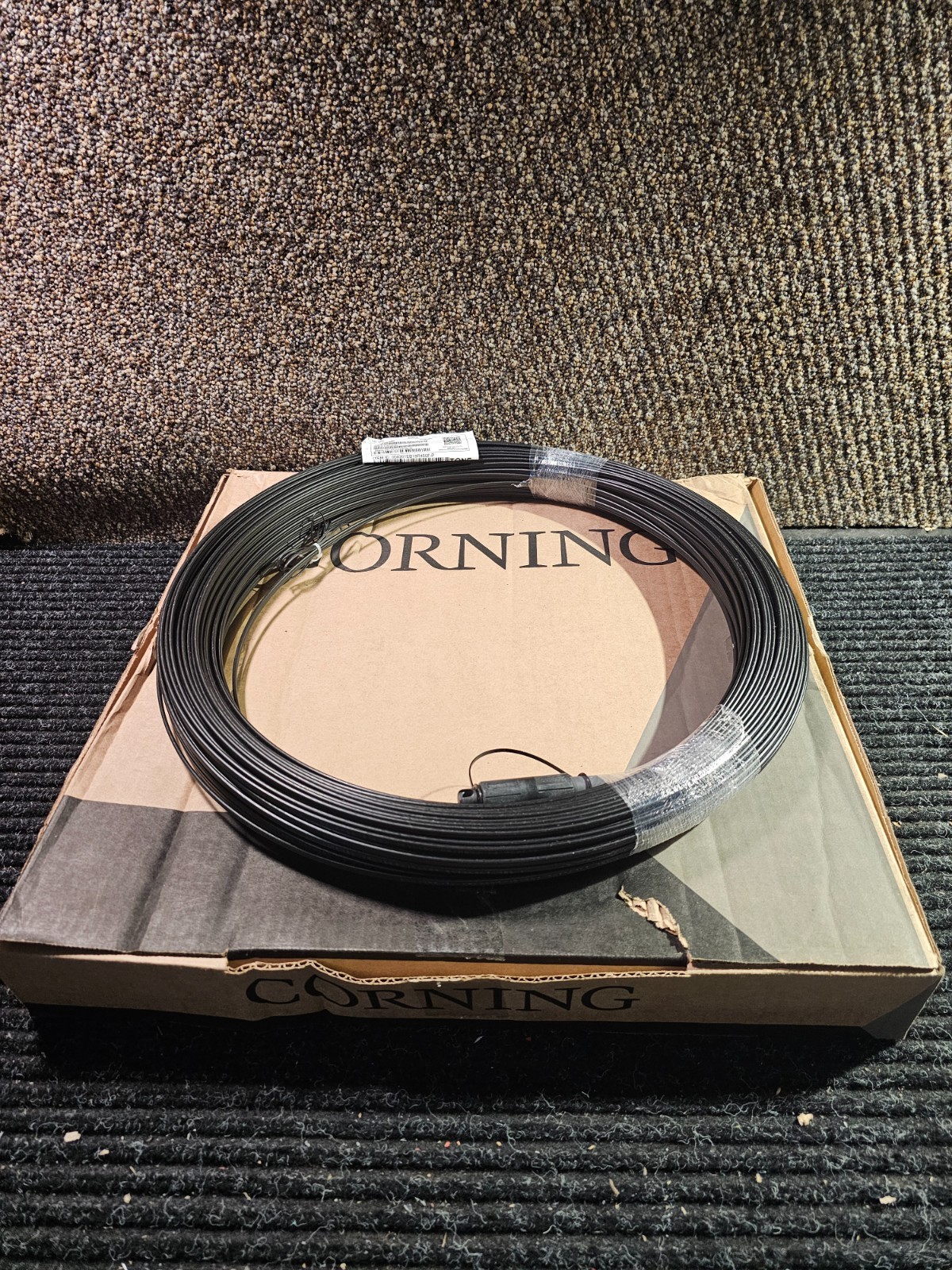 CORNING ROC Single Fiber Drop Cable Assembly 400ft, Toneable SC/APC OptiTap