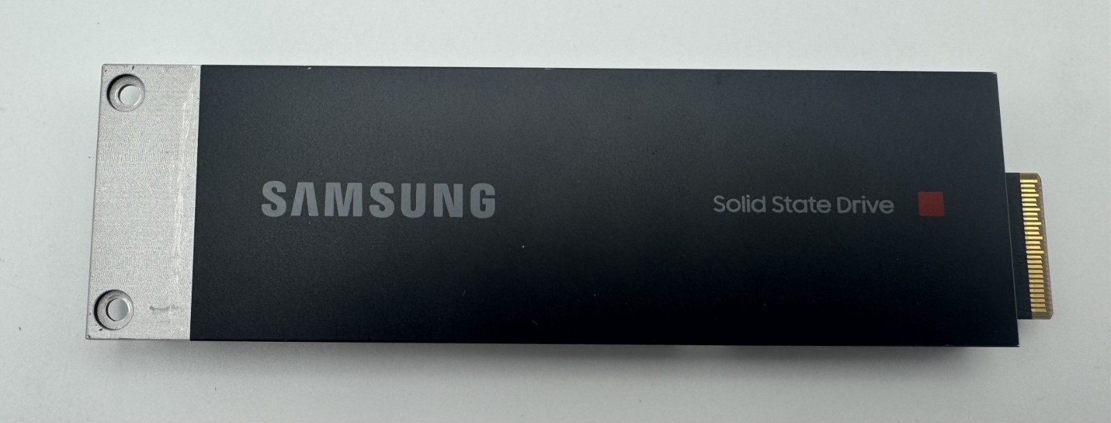 Samsung PM9A3 3.84TB E1.S 9.5 mm NVMe PCIe 4.0 SSD MZ-TL23T8
