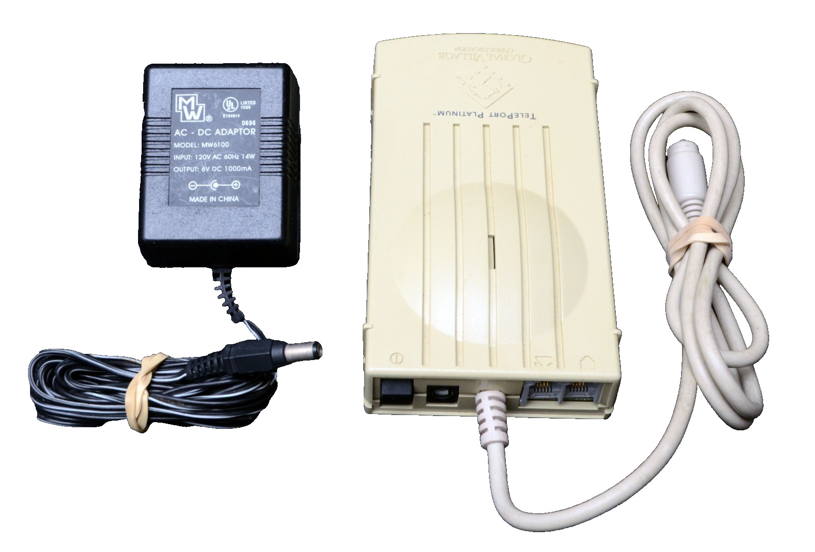 MAC SE (1988) M.5011-Superdrive-4MB RAM-20 MBHD, OS 7.0/bundled w/Prgs/Hwd/Cords
