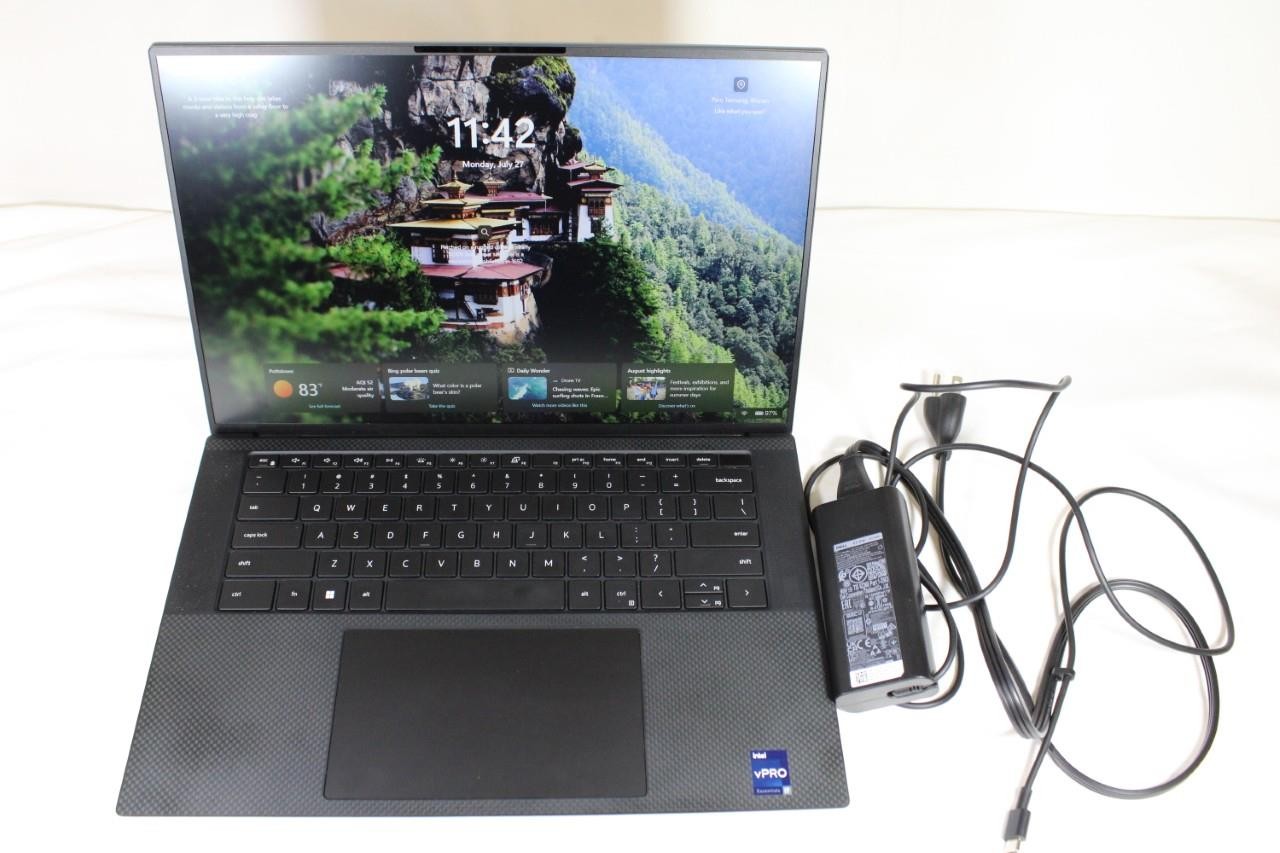 Dell Precision 5570 Mobile Workstation 32GB RAM, Intel Core i7 12Gen, NVIDIA RTX