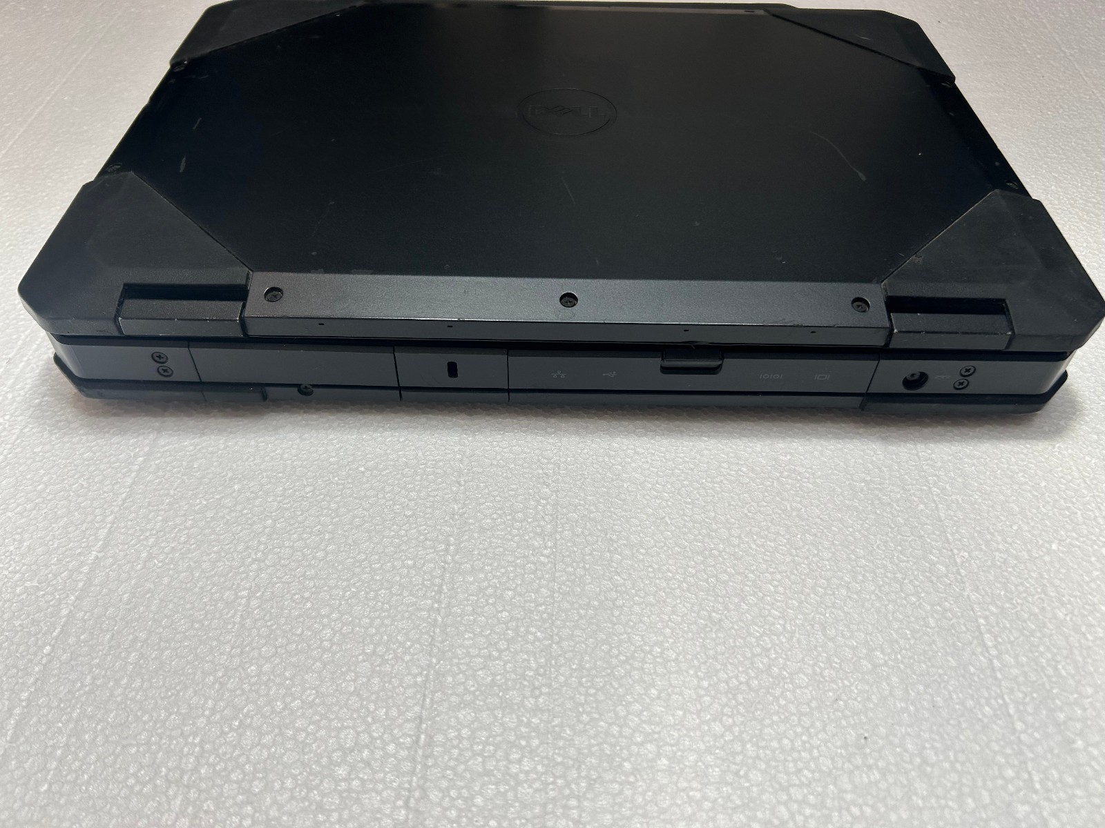 Dell Latitude 5414 Rugged 14″ Touchscreen i7-6600U 2.6GHz 16GB 256GB R7 M360 GFX
