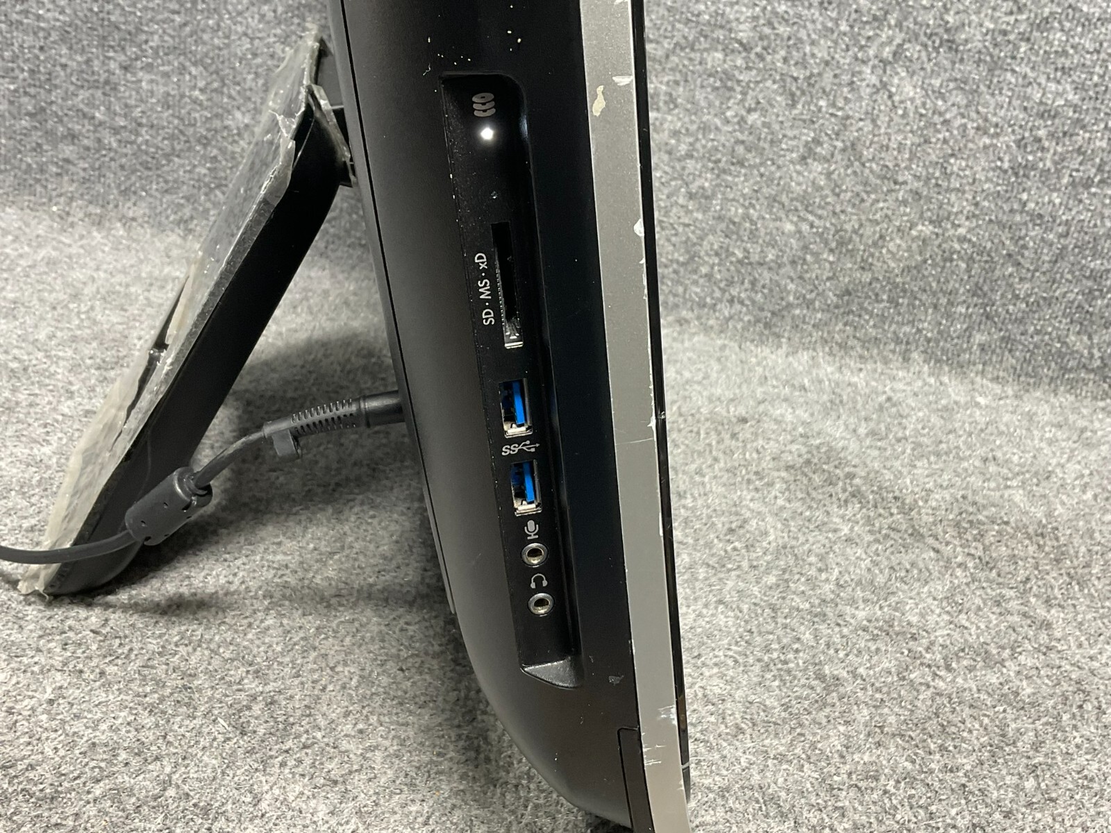 HP Pavilion 20-b014 20″ All-in-One Desktop PC Computer Used