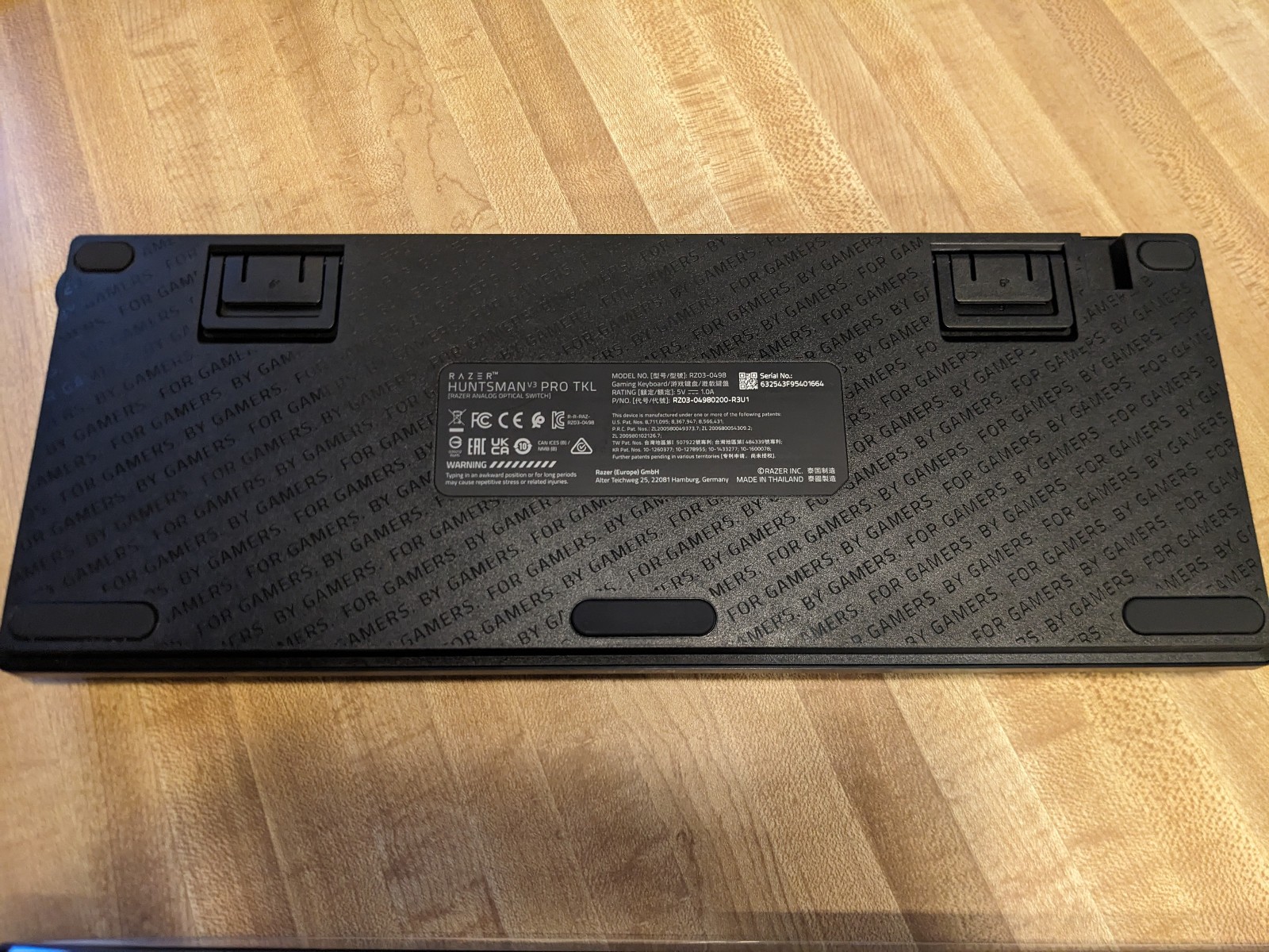 Razer Huntsman V3 Pro Tenkeyless Wired USB Black Keyboard w/ Wrist Rest