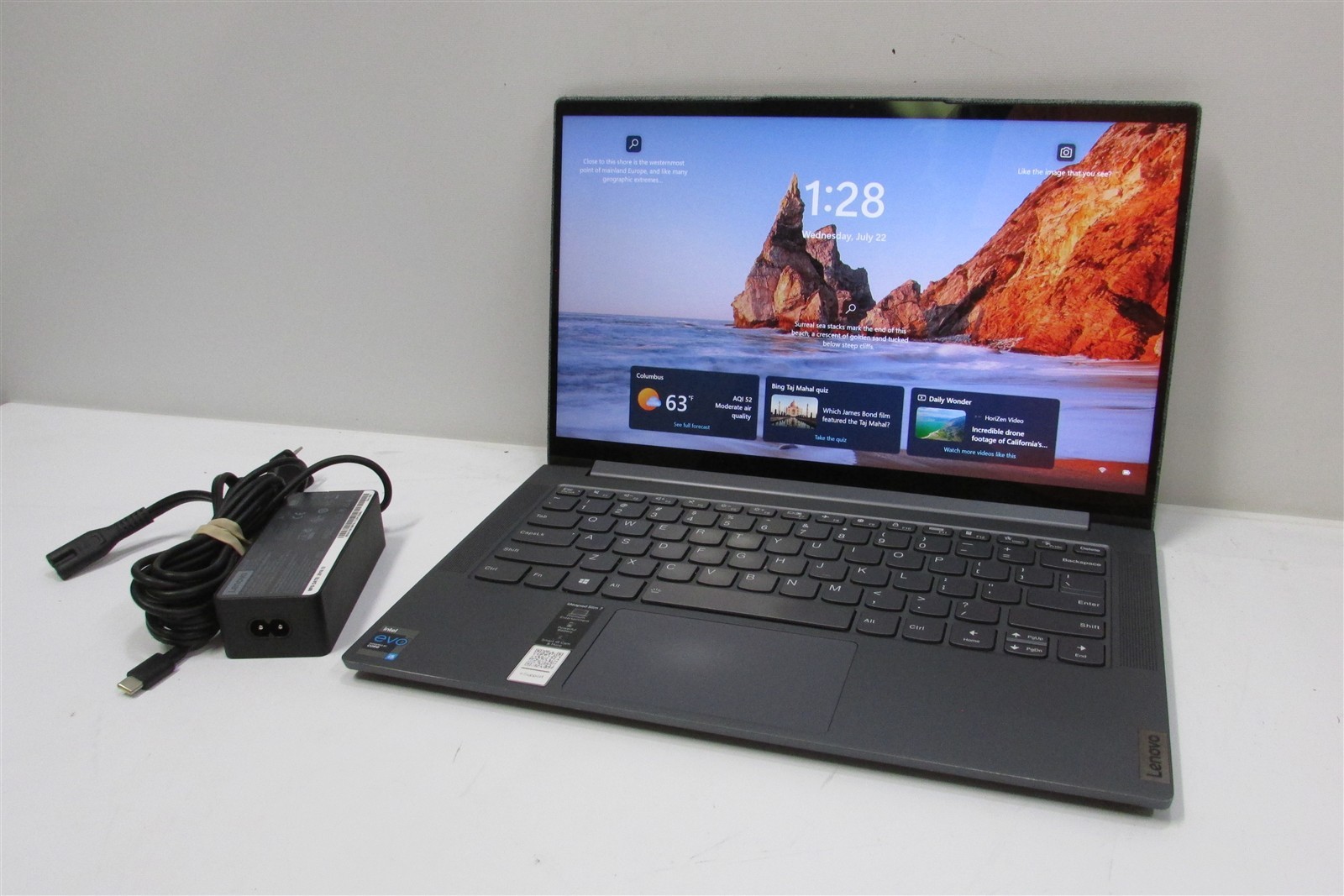 Lenovo Ideapad Slim 7 i5-1135G7 2.4GHz 8GB RAM 512GB NVME 14″ Win 11 Home Touch