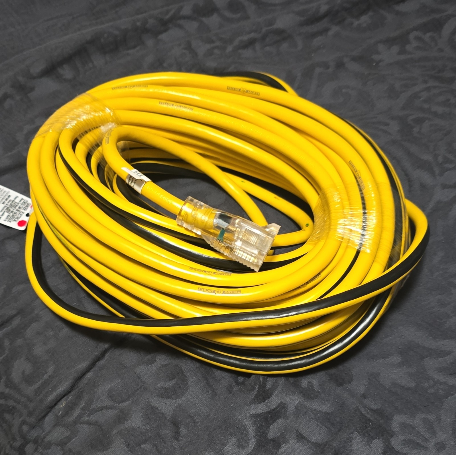 Yellow Jacket 100ft Cable RJ-45 to RJ-45 Gold Plated Yellow/Black
