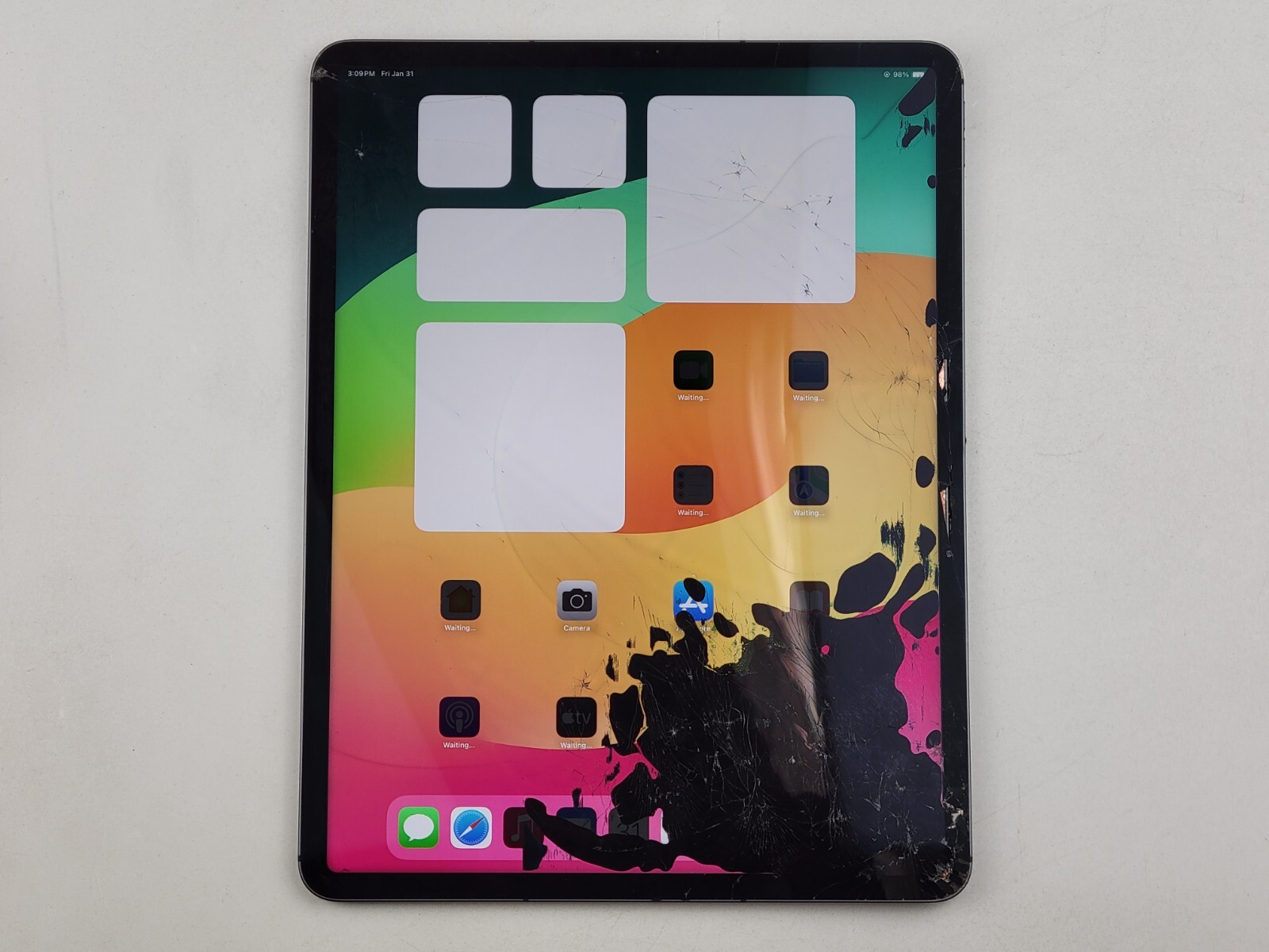 Apple iPad Pro 12.9-inch (5th Gen.) (A2379) 128GB, Wi-Fi + 5G (Unlocked) -*READ*