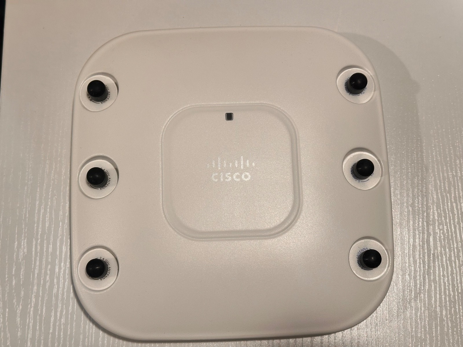Cisco Aironet AIR-AP1262N-A-K9 Wireless Access Point No Antennas Wireless a/g/n