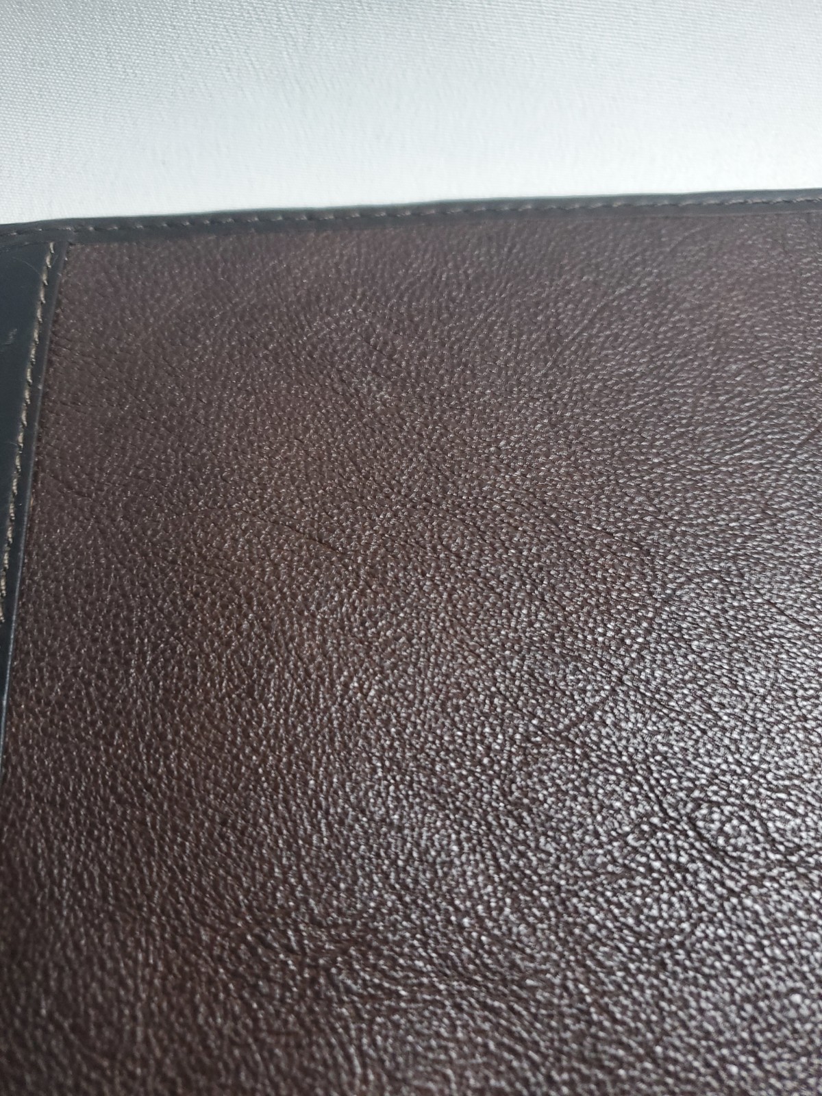 Fossil Brown Leather Tablet ipad Case Strap Travel