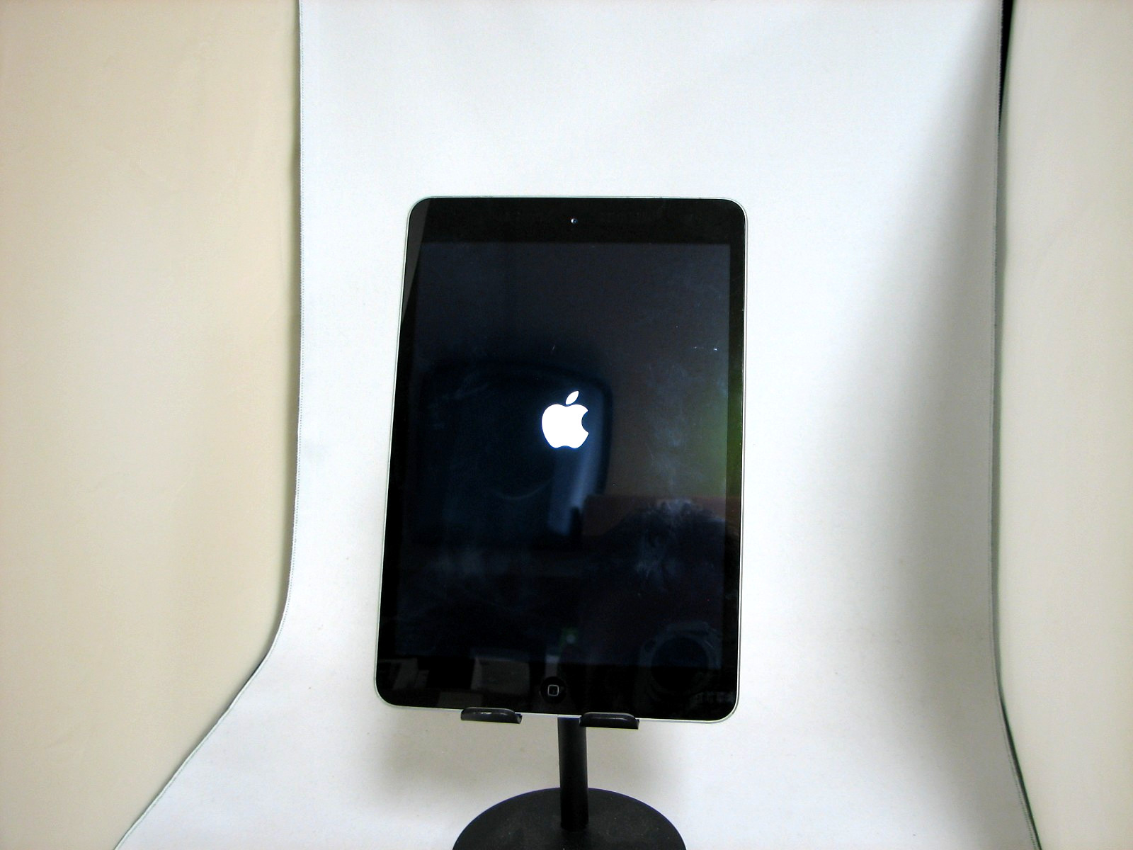 Apple iPad mini 2 (A1489) 32 GB, Wi-Fi, 7.9 in – Space Gray/Black
