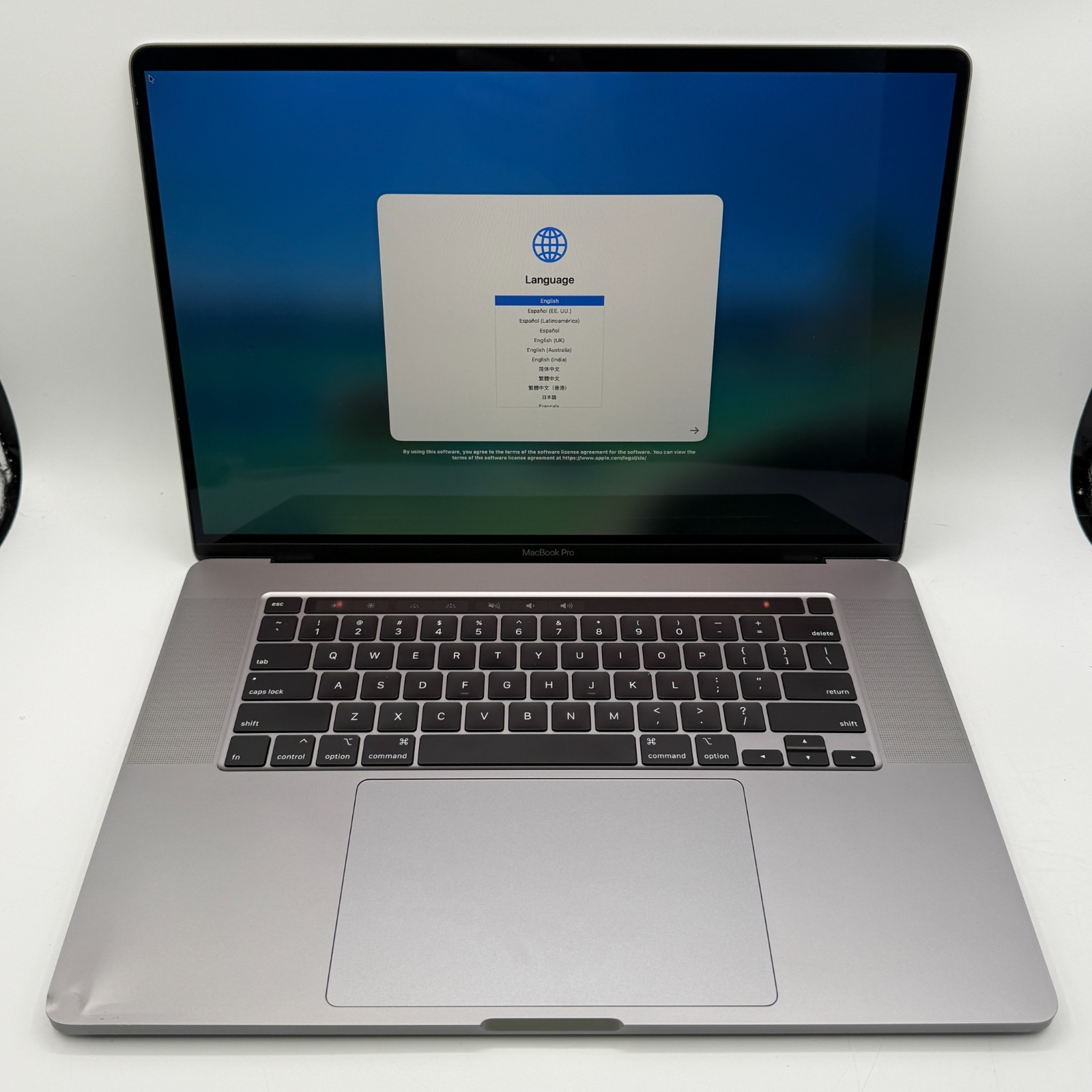 Apple MacBook Pro A2141 16″ i9 2.3GHz 16GB RAM 1TB SSD Radeon Pro 5500M Fair