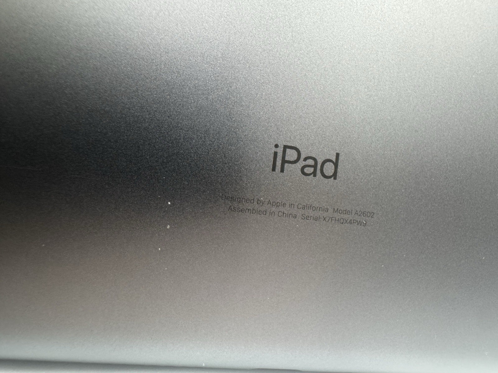 Apple iPad 9th Generation A2602/MK2K3LL/A – 64GB – 4GB RAM – iPadOS 18.3.26