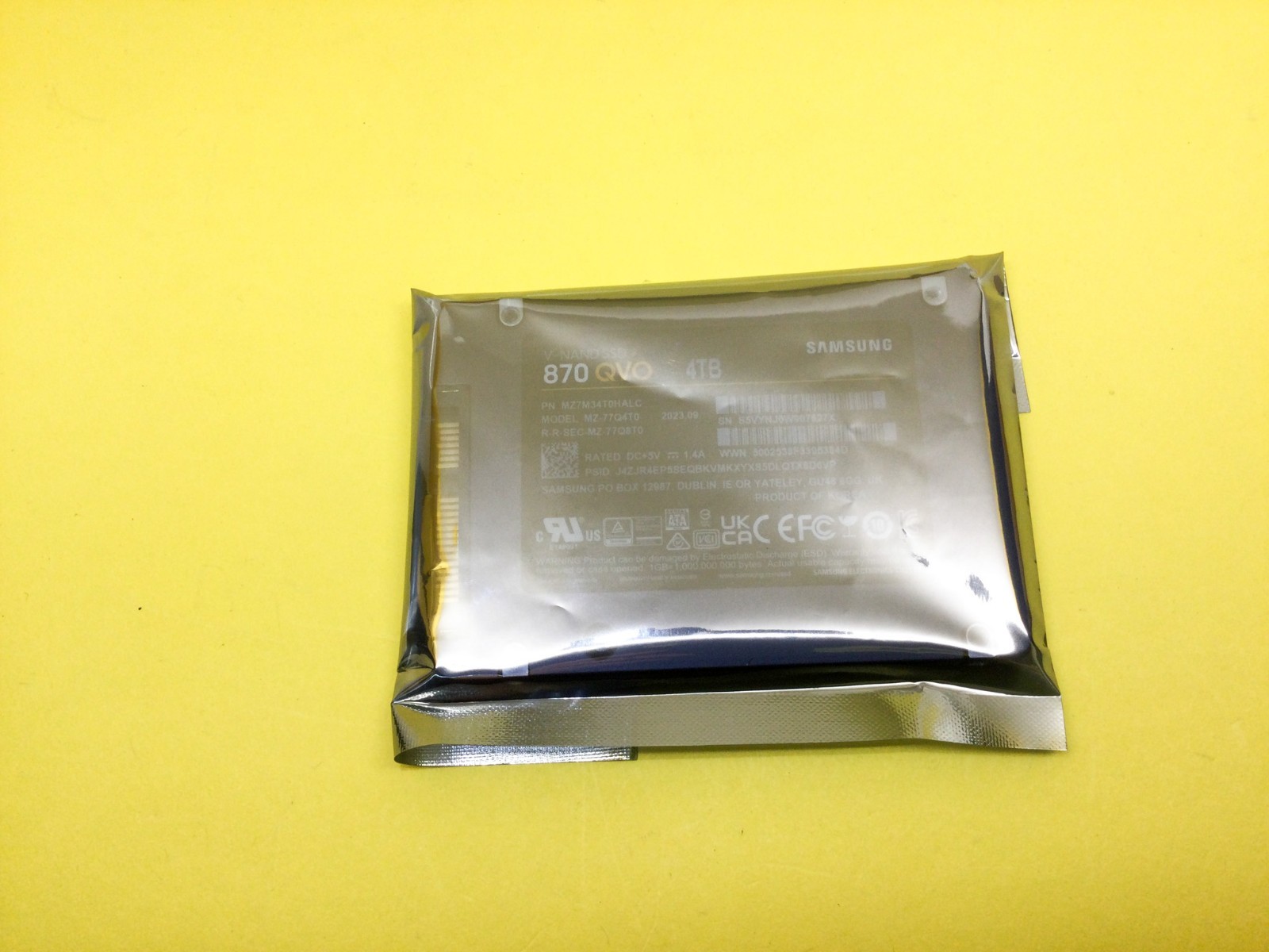 Samsung 870 QVO Series 4TB 2.5 inch SATAIII Internal SSD MZ-77Q4T0 NEW