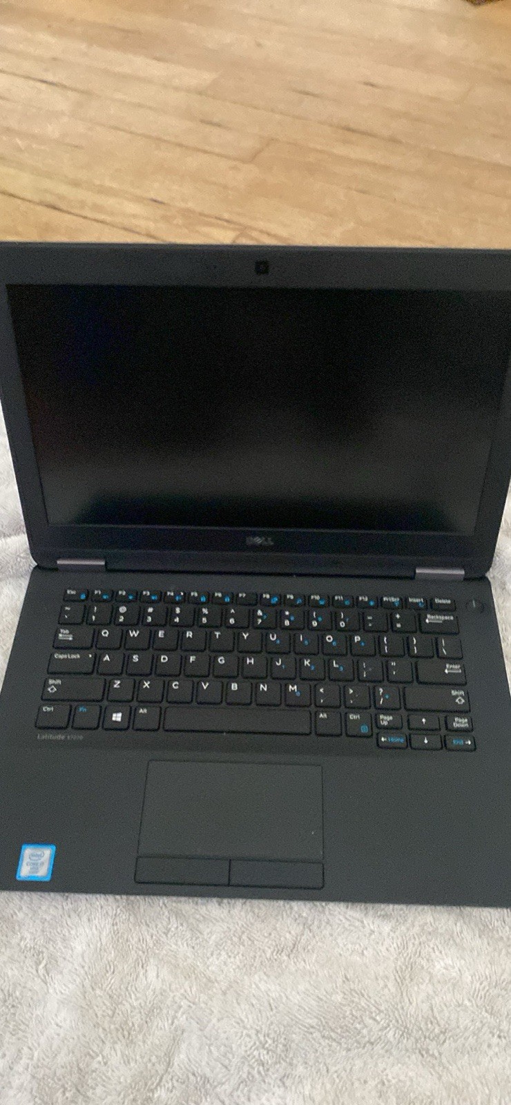 Dell latitude E7270 excellent condition (boot issue)
