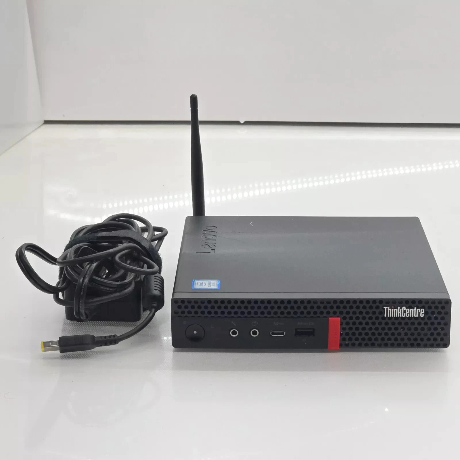 Lenovo THINKCENTRE M920Q i5-8500T@2.1GHz 8GB RAM 256GB NVMe Win11P WIFI