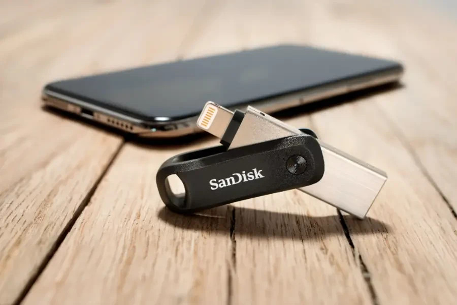 SanDisk iXpand Flash Drive Go 256GB USB-A For Your iPhone (SDIX60N-256G-AN6NE)